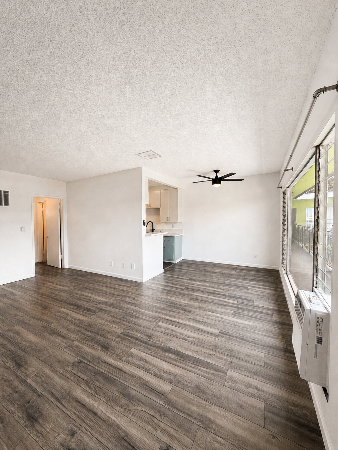 2 bedroom apartment with pool, pet friendly in 1845 Canyon Dr, Unit 12 Los Angeles, CA 90028 — photo 10