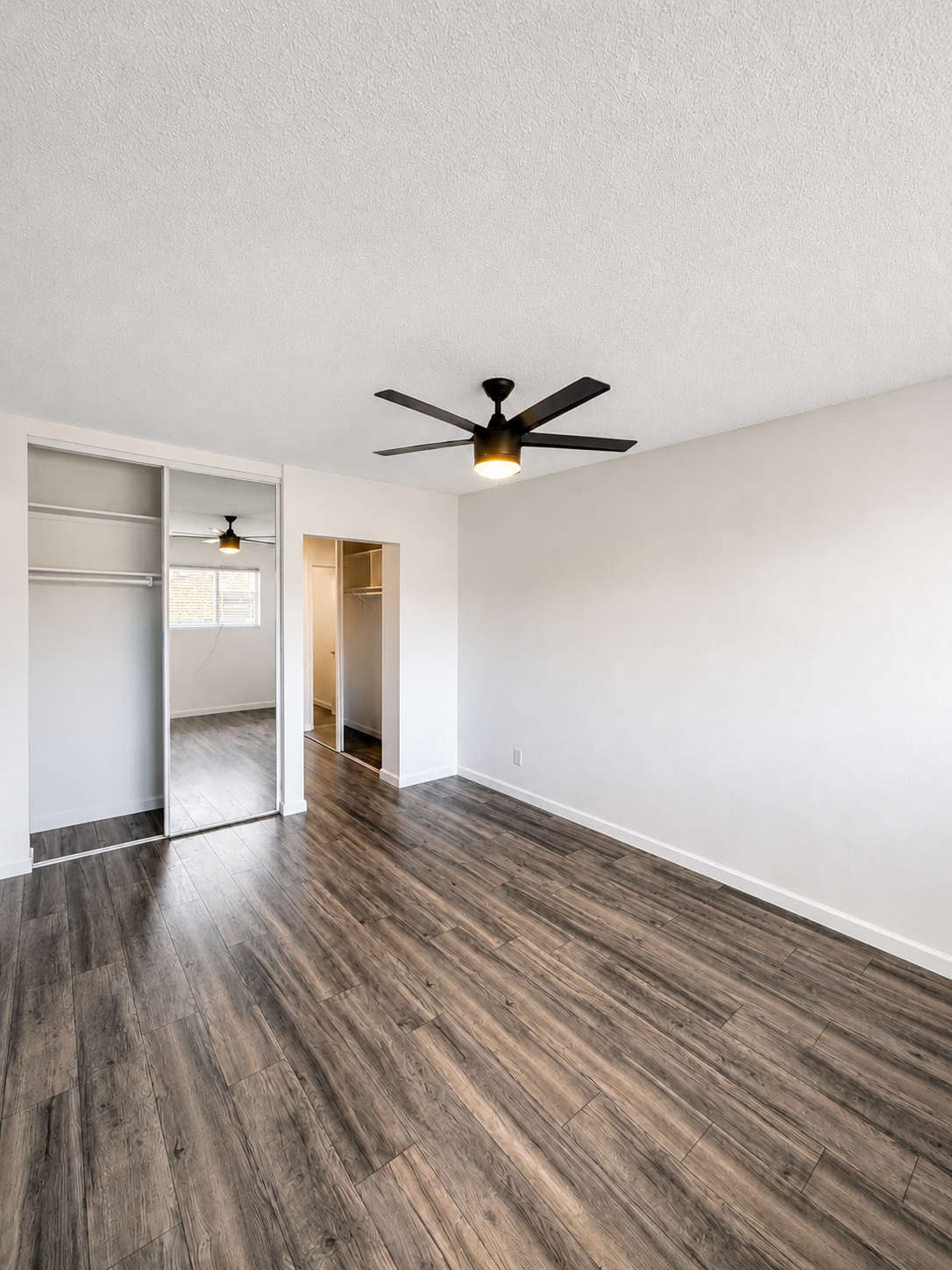 2 bedroom apartment with pool, pet friendly in 1845 Canyon Dr, Unit 12 Los Angeles, CA 90028 — photo 14