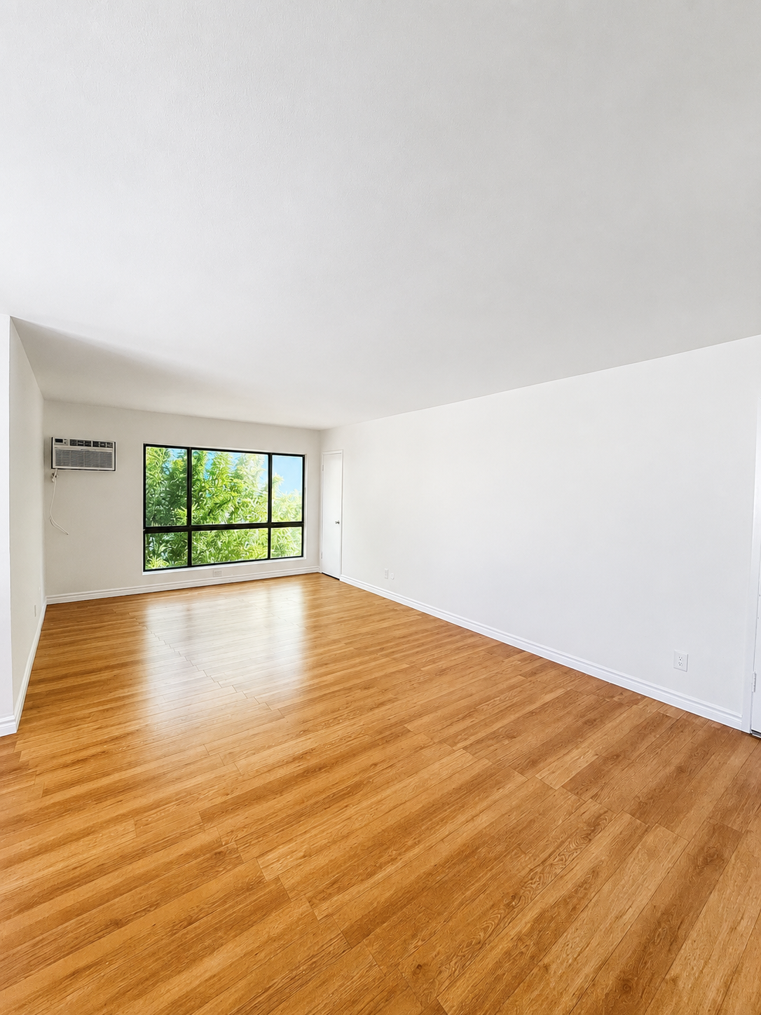 2 bedroom apartment, pet friendly in 1044 N Curson Ave, Unit 8 West Hollywood, CA 90046 — photo 9