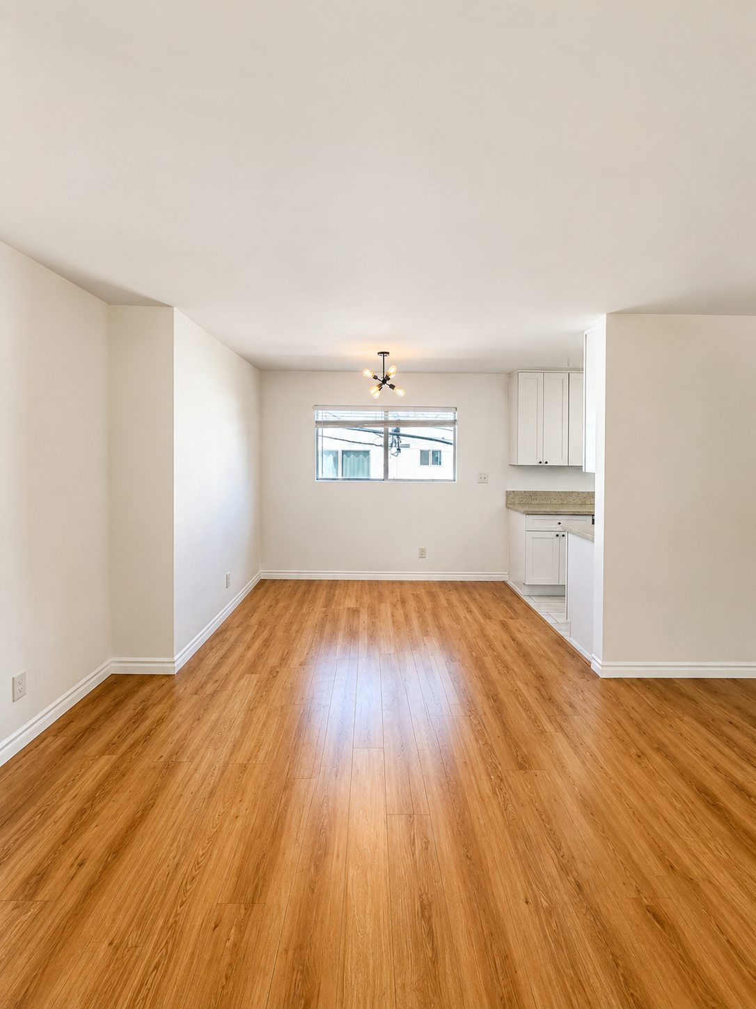 2 bedroom apartment, pet friendly in 1044 N Curson Ave, Unit 8 West Hollywood, CA 90046 — photo 11