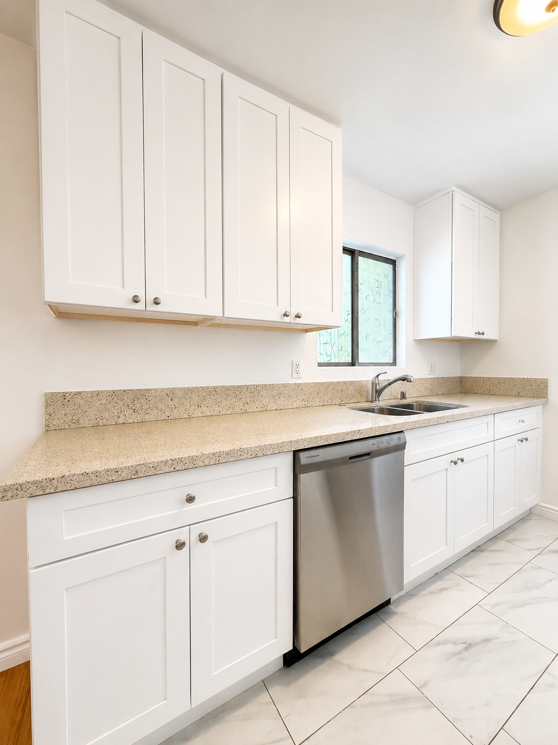 2 bedroom apartment, pet friendly in 1044 N Curson Ave, Unit 8 West Hollywood, CA 90046 — photo 5