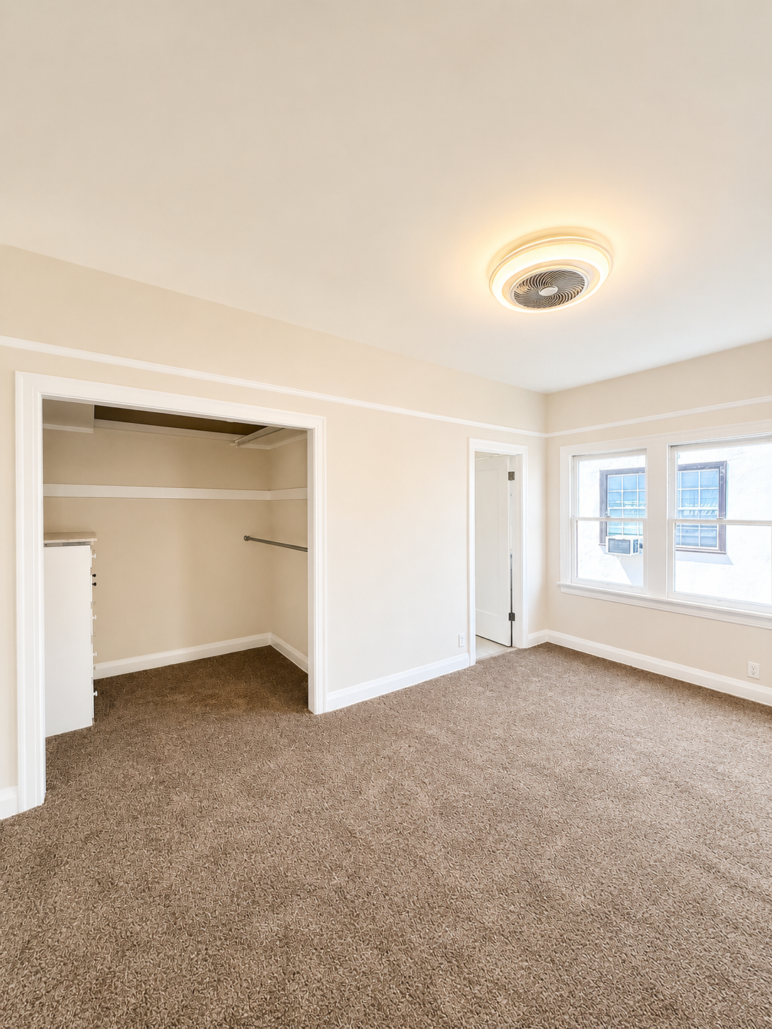 apartment, pet friendly in 832 Edinburgh Ave, Unit 8 Los Angeles, CA 90046 — photo 7