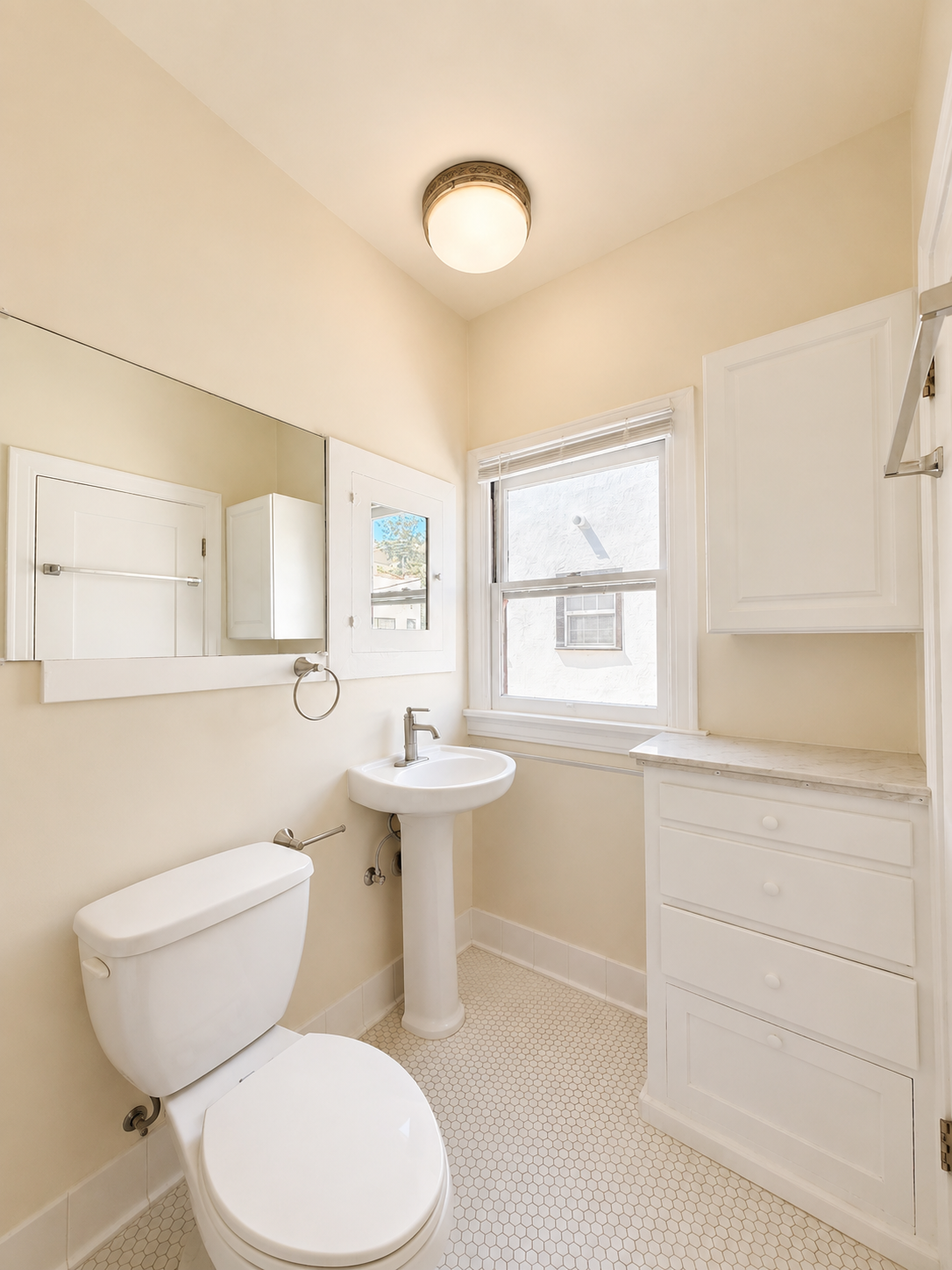 apartment, pet friendly in 832 Edinburgh Ave, Unit 8 Los Angeles, CA 90046 — photo 5