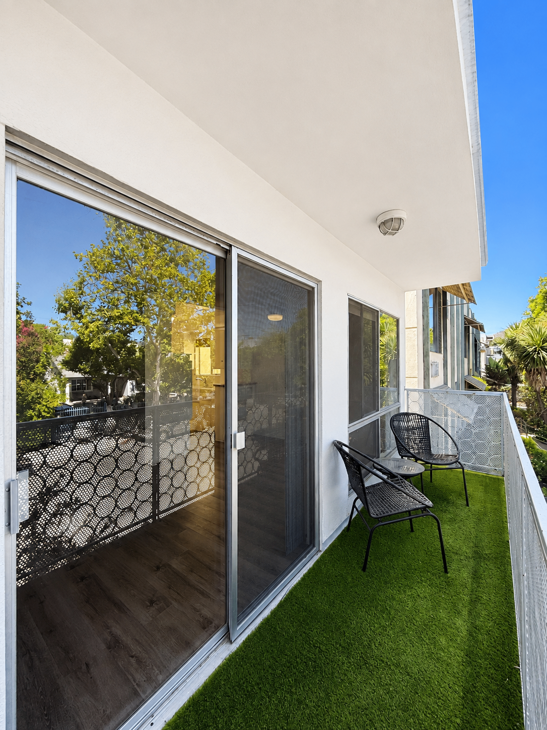 1 bedroom apartment with balcony, pet friendly in 1027 N Ogden Dr, Unit 6 West Hollywood, CA 90046 — photo 14