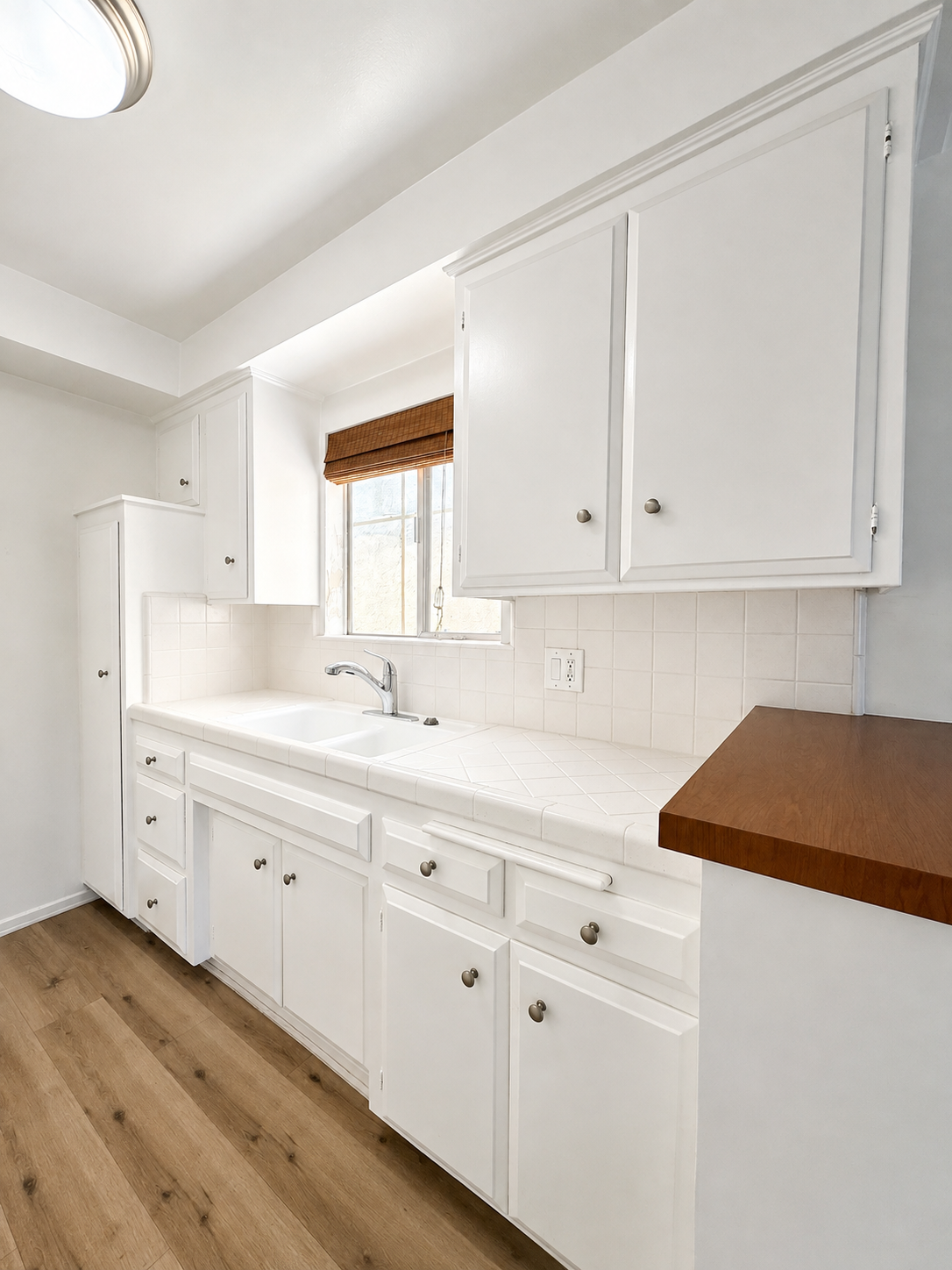 1 bedroom apartment with balcony, pet friendly in 1027 N Ogden Dr, Unit 6 West Hollywood, CA 90046 — photo 5