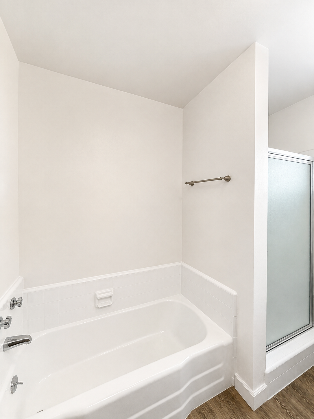 1 bedroom apartment with balcony, pet friendly in 1027 N Ogden Dr, Unit 6 West Hollywood, CA 90046 — photo 8