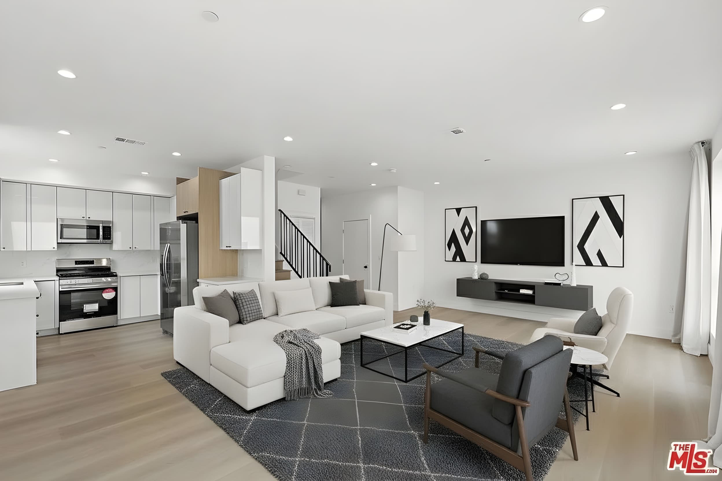 3 bedroom apartment with balcony, pet friendly in 10746 Hortense St, Unit A Los Angeles, CA 91602
