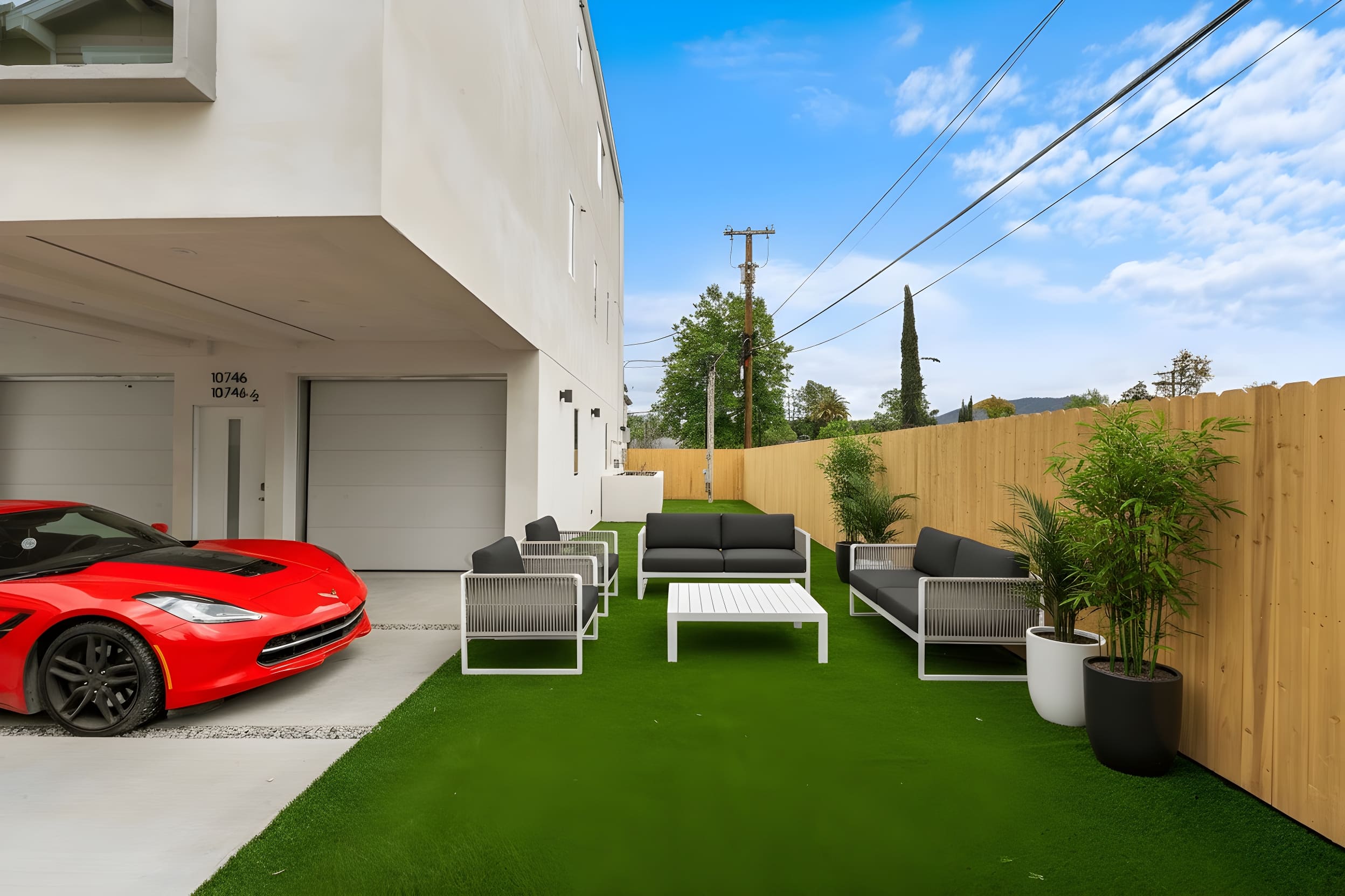 3 bedroom apartment with balcony, pet friendly in 10746 Hortense St, Unit A Los Angeles, CA 91602 โ photo 5