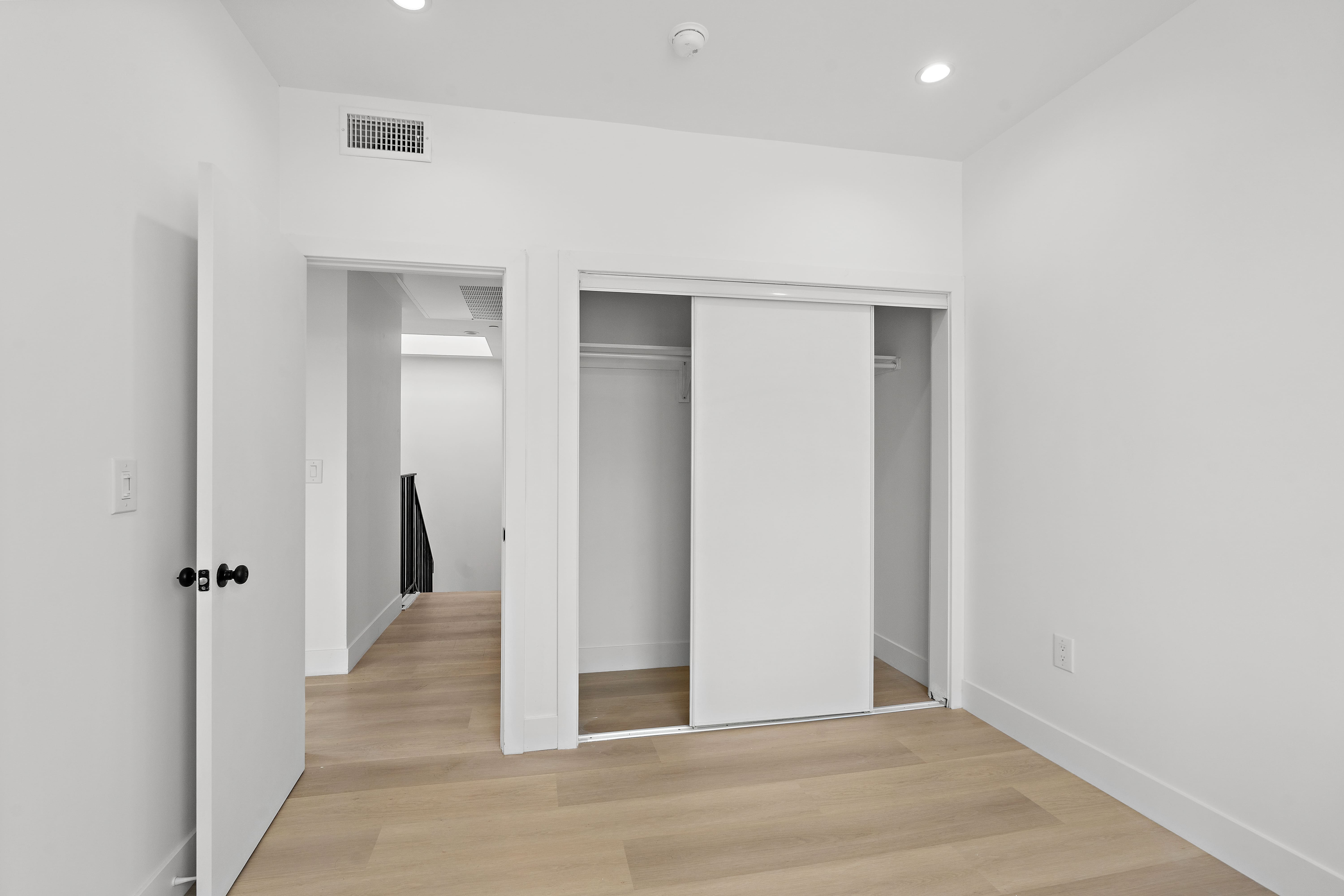 3 bedroom apartment with balcony, pet friendly in 10746 Hortense St, Unit A Los Angeles, CA 91602 โ photo 14