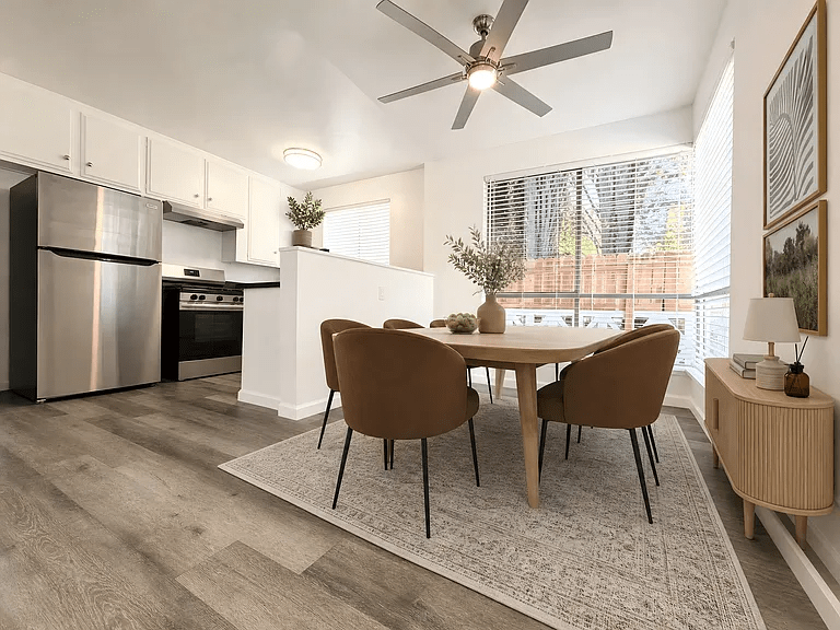 2 bedroom apartment, pet friendly in 10707 Landale St, Unit 1 Los Angeles, CA 91602 — photo 7