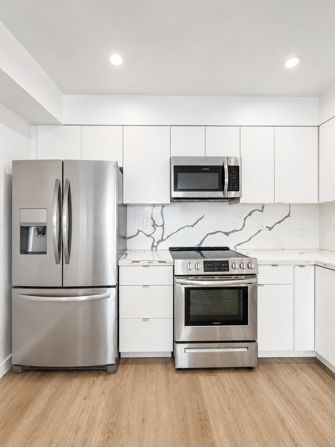 2 bedroom apartment, pet friendly in 925 N San Vicente Blvd, Unit 3B West Hollywood, CA 90069 — photo 5