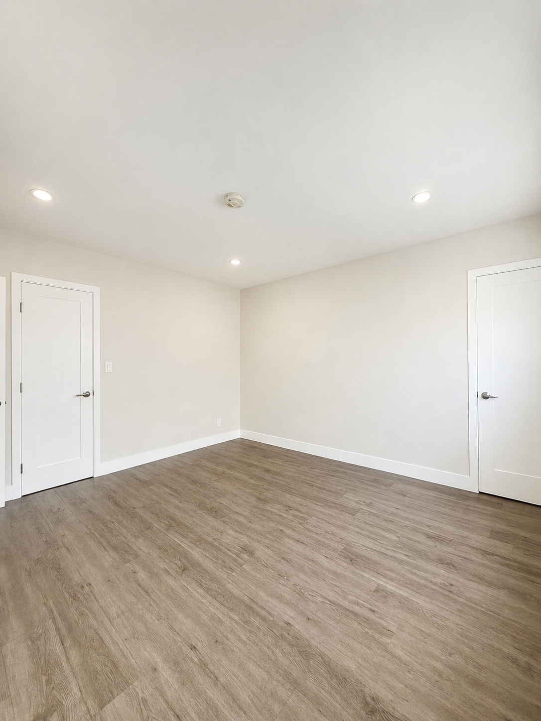 2 bedroom apartment, pet friendly in 925 N San Vicente Blvd, Unit 3B West Hollywood, CA 90069 — photo 13