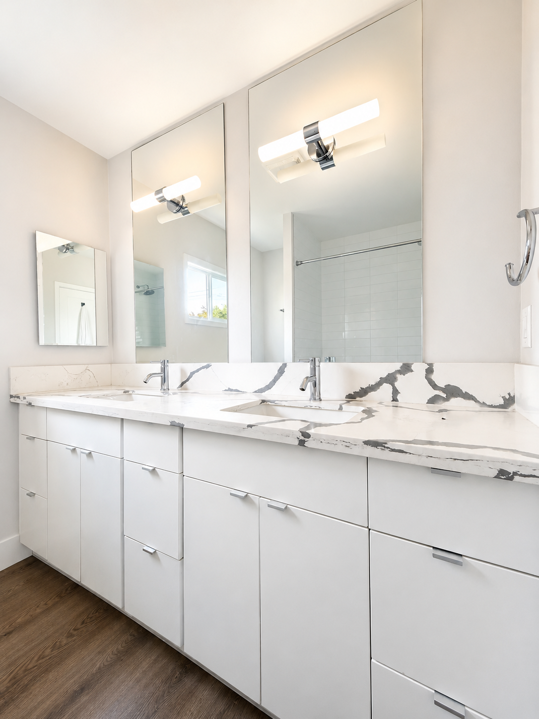 2 bedroom apartment, pet friendly in 925 N San Vicente Blvd, Unit 3B West Hollywood, CA 90069 — photo 7