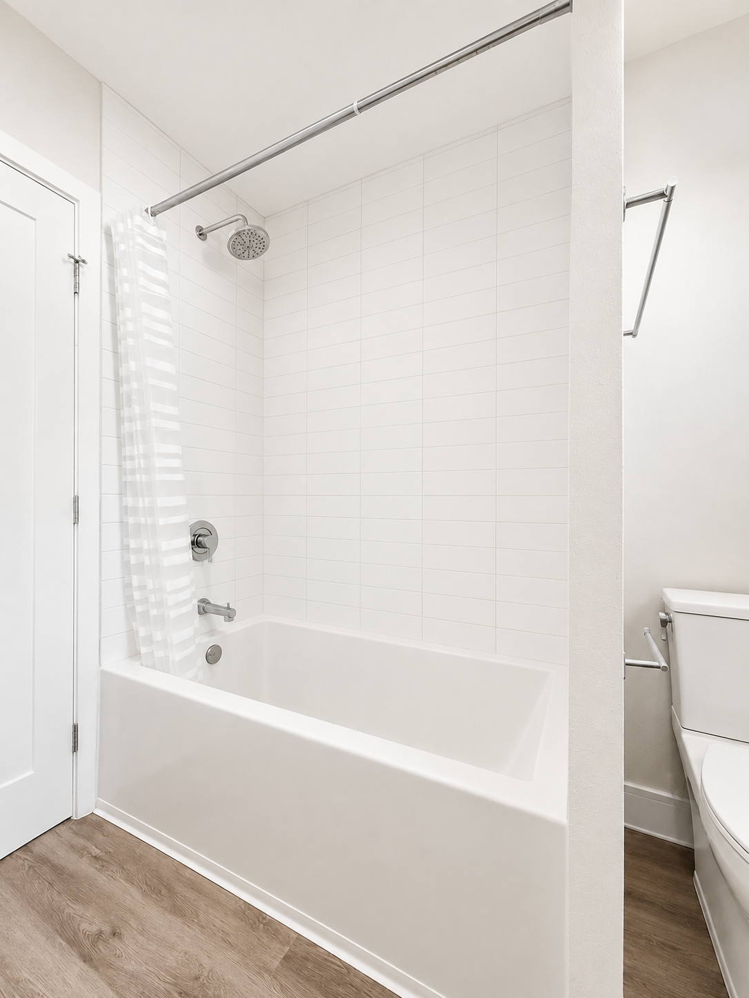 2 bedroom apartment, pet friendly in 925 N San Vicente Blvd, Unit 3B West Hollywood, CA 90069 — photo 9