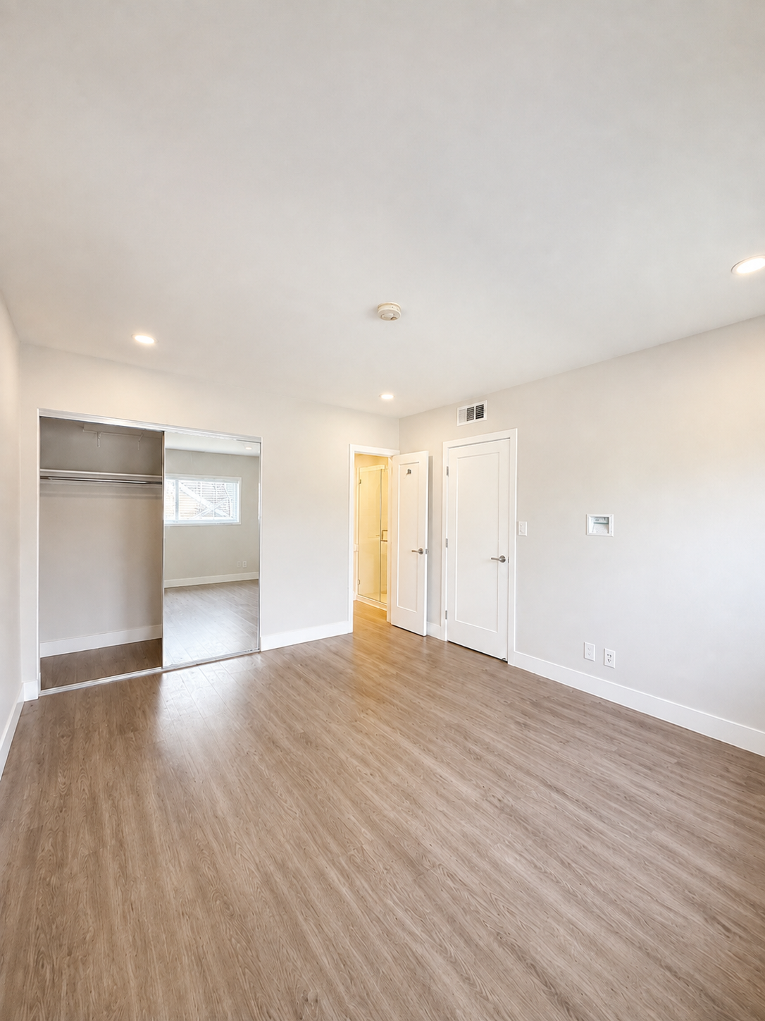 2 bedroom apartment, pet friendly in 925 N San Vicente Blvd, Unit 3B West Hollywood, CA 90069 — photo 15