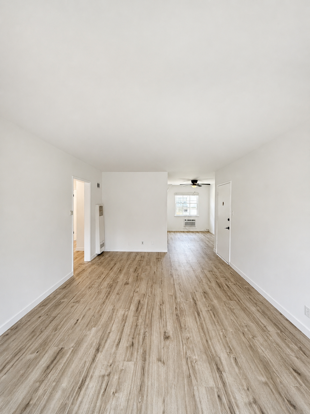 1 bedroom apartment, pet friendly in 13515 Moorpark St, Unit 5 Los Angeles, CA 91423 — photo 2