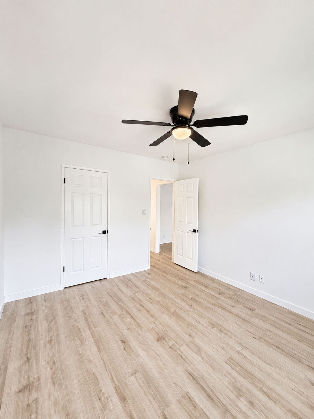 1 bedroom apartment, pet friendly in 13515 Moorpark St, Unit 5 Los Angeles, CA 91423 — photo 12