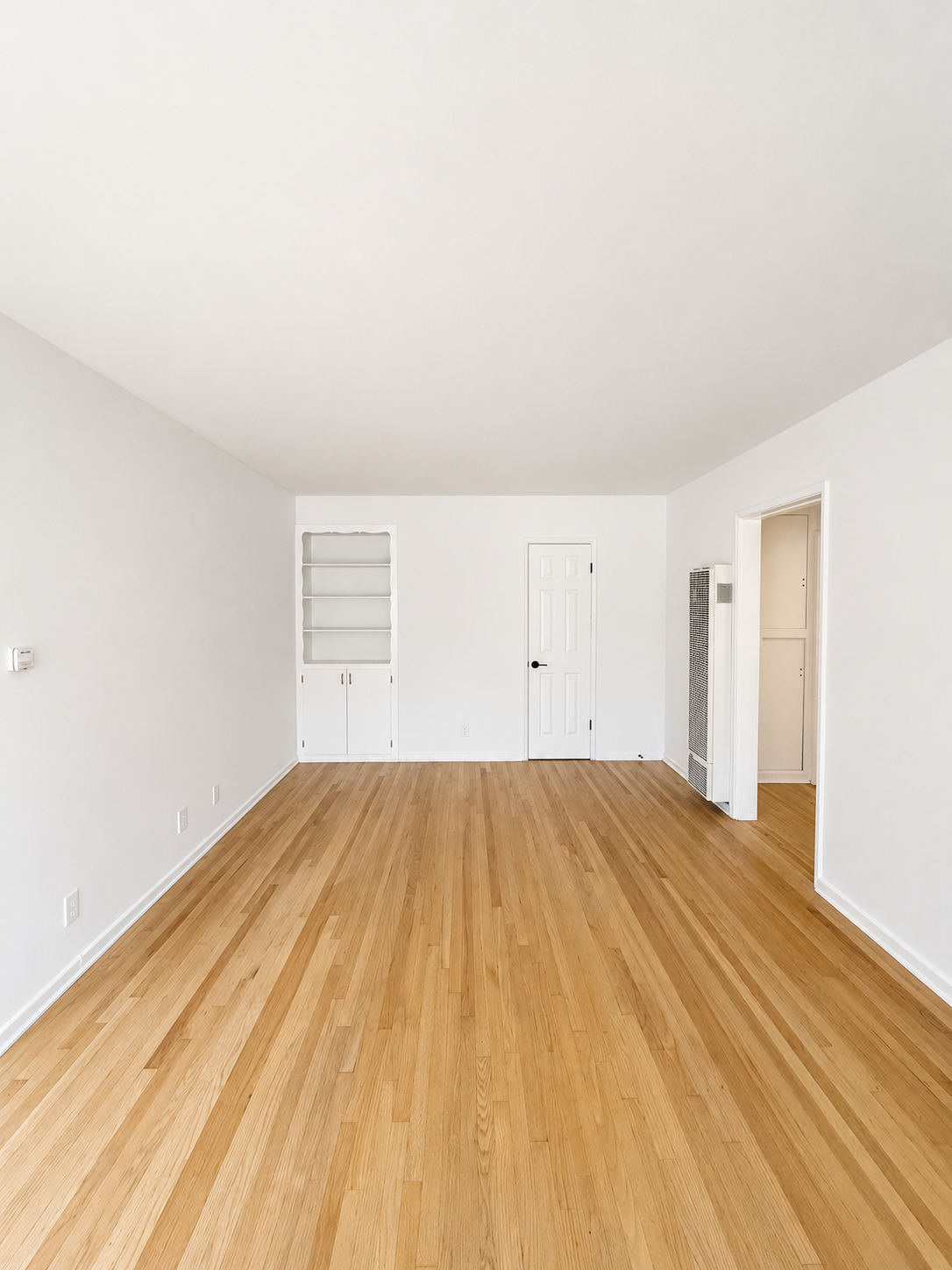 1 bedroom apartment, pet friendly in 13519 Moorpark St, Unit 1 Los Angeles, CA 91423 — photo 9