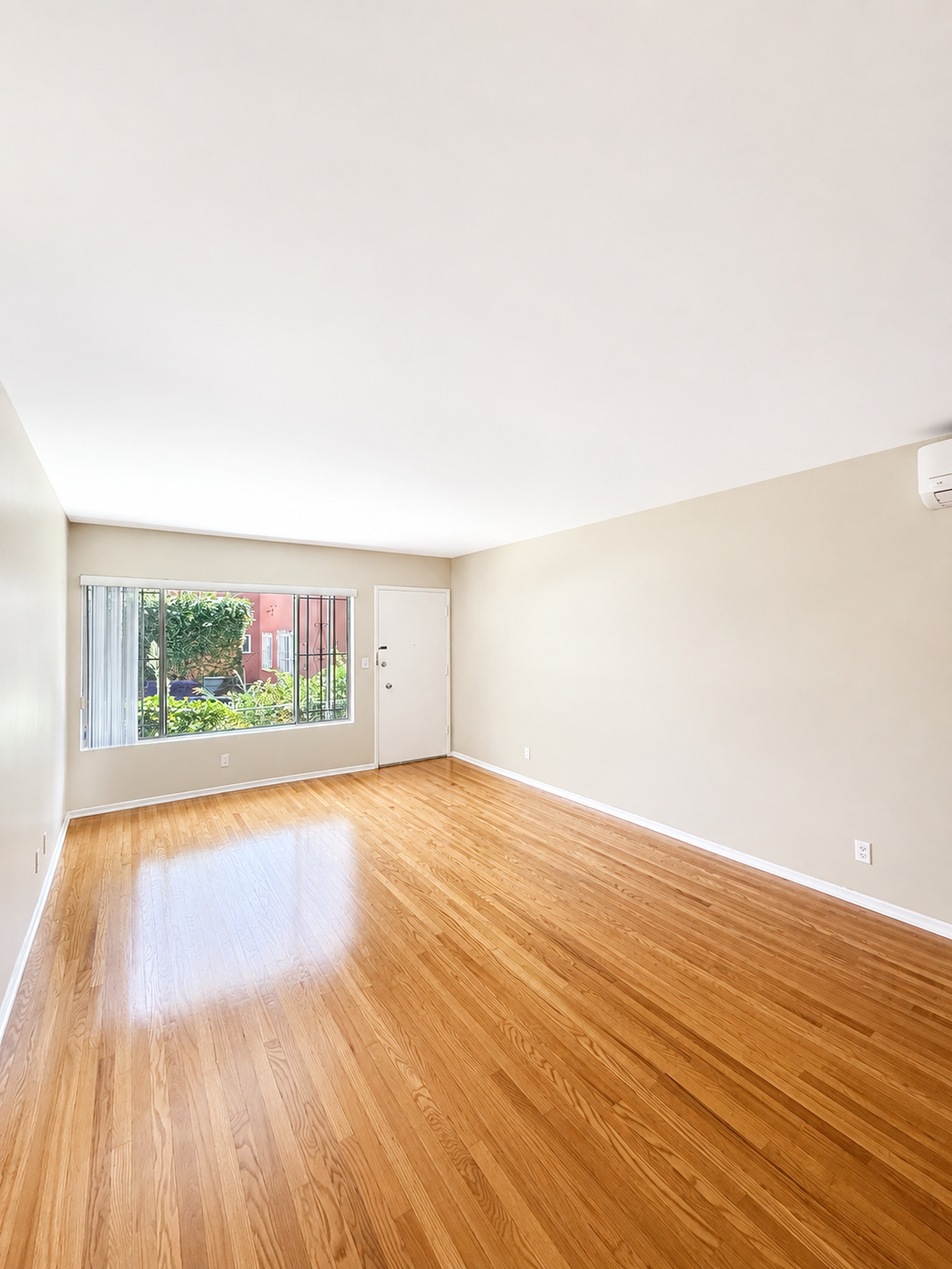 1 bedroom apartment, pet friendly in 816 Hayworth Ave, Unit 3 Los Angeles, CA 90046 — photo 9