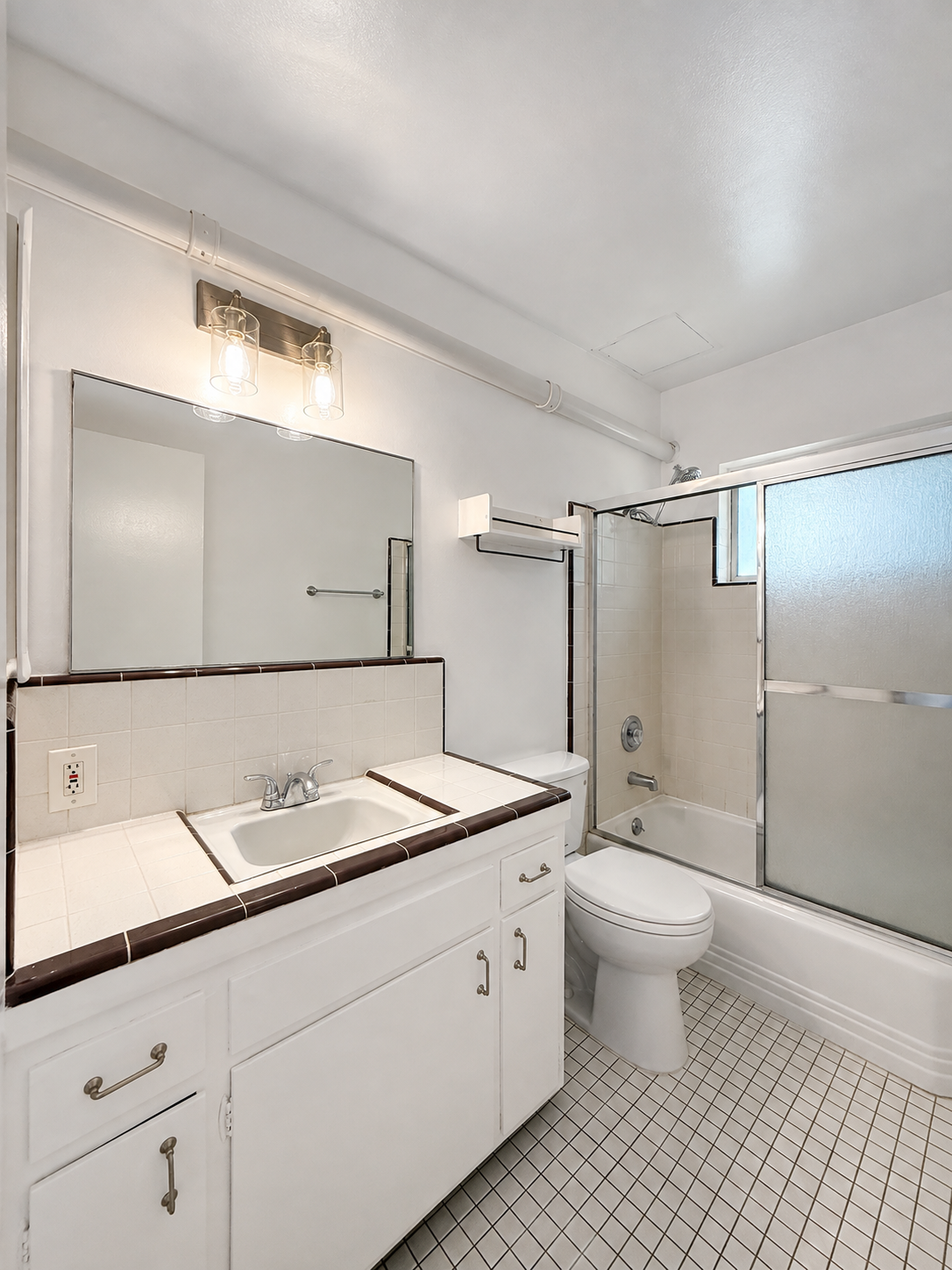 1 bedroom apartment, pet friendly in 816 Hayworth Ave, Unit 3 Los Angeles, CA 90046 — photo 7