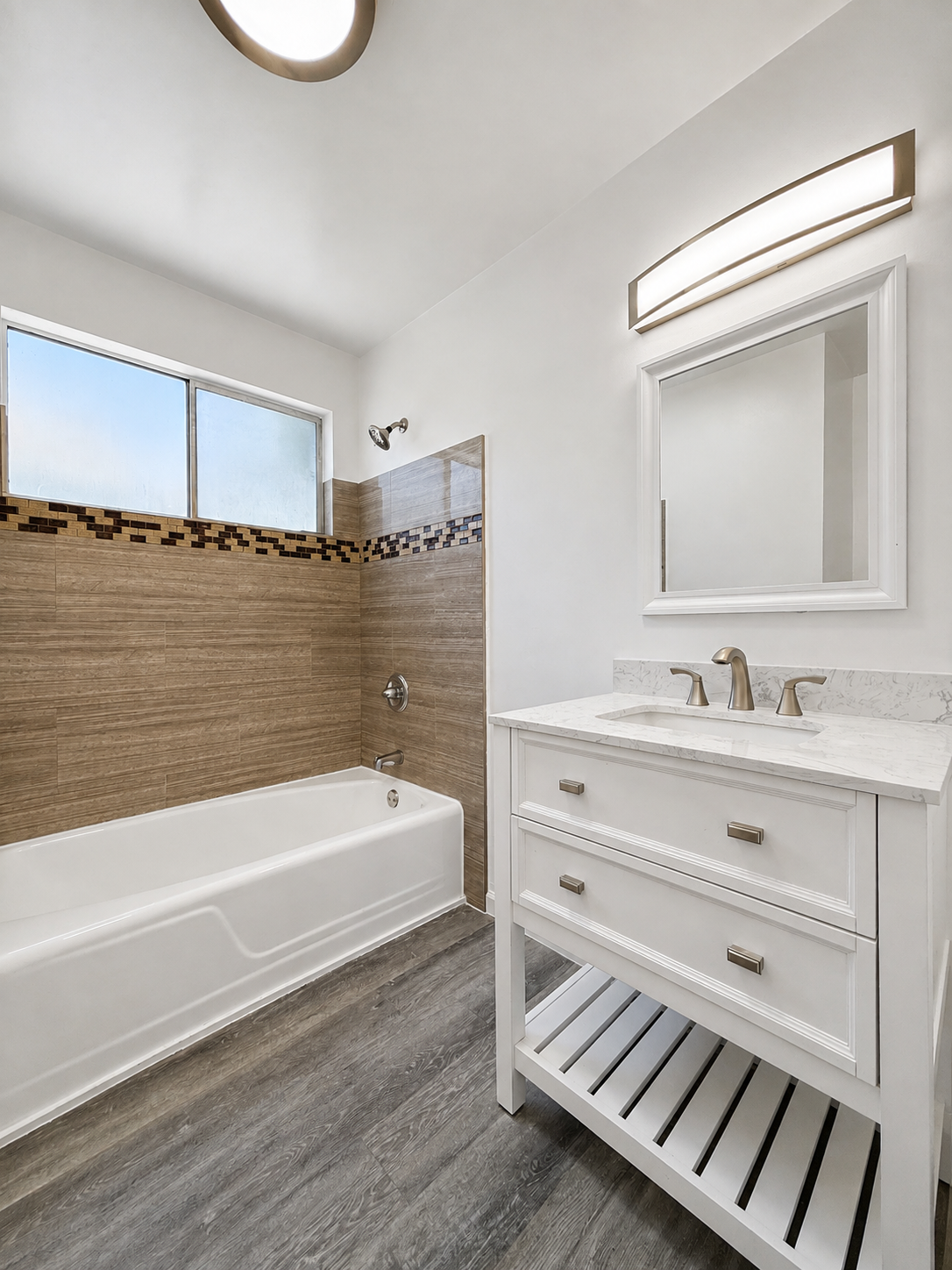2 bedroom apartment, pet friendly in 10707 Landale St, Unit 1 Los Angeles, CA 91602 — photo 7