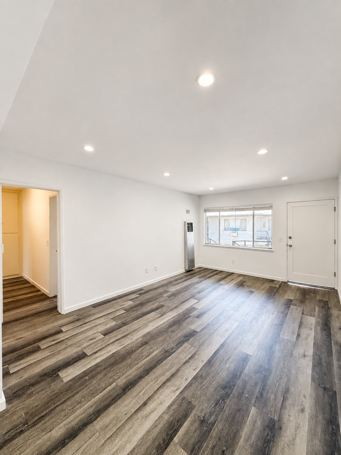 1 bedroom apartment, pet friendly in 10707 Landale St, Unit 6 Los Angeles, CA 91602 — photo 10