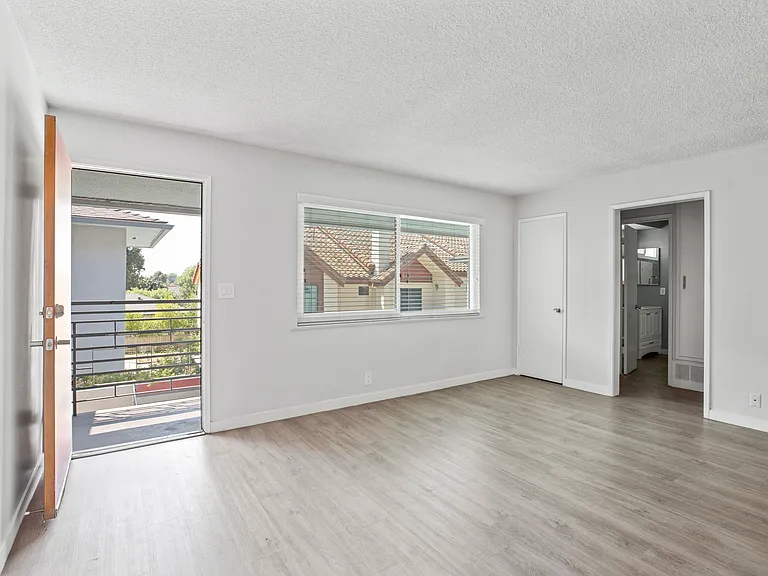 1 bedroom apartment, pet friendly in 1119 Huntington Dr, Unit 5 South Pasadena, CA 91030 — photo 8