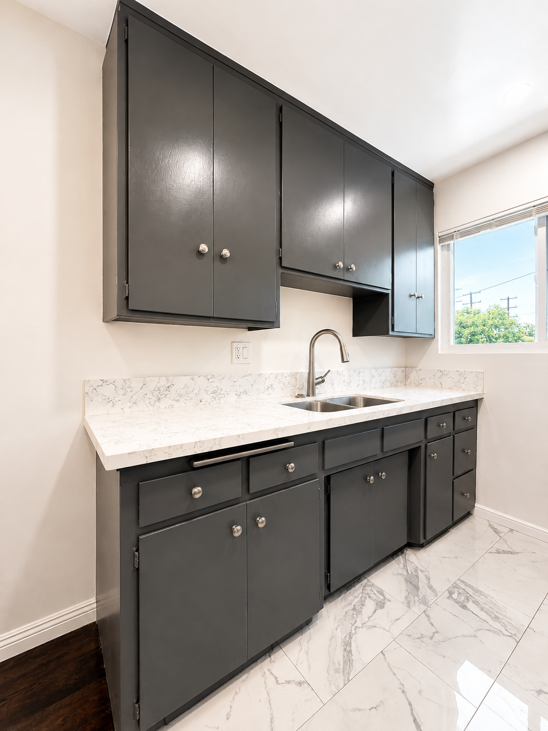 1 bedroom apartment, pet friendly in 1120-1130 Laurel Ave, Unit 11 West Hollywood, CA 90046 — photo 6
