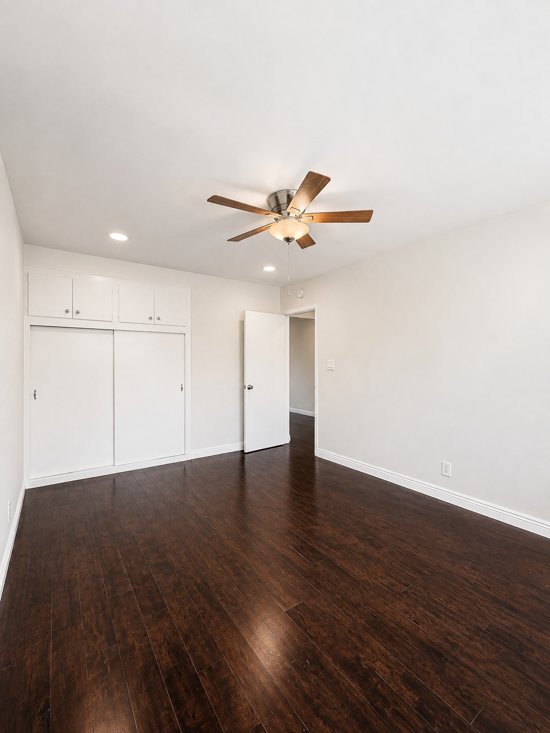 1 bedroom apartment, pet friendly in 1120-1130 Laurel Ave, Unit 11 West Hollywood, CA 90046 — photo 12