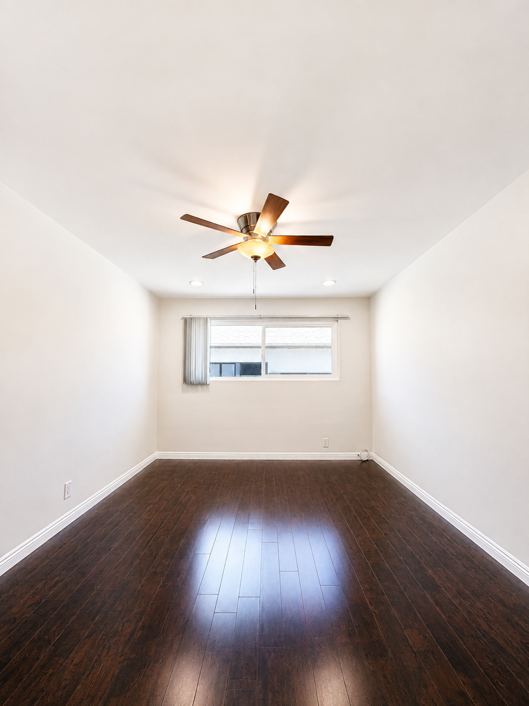 1 bedroom apartment, pet friendly in 1120-1130 Laurel Ave, Unit 11 West Hollywood, CA 90046 — photo 13
