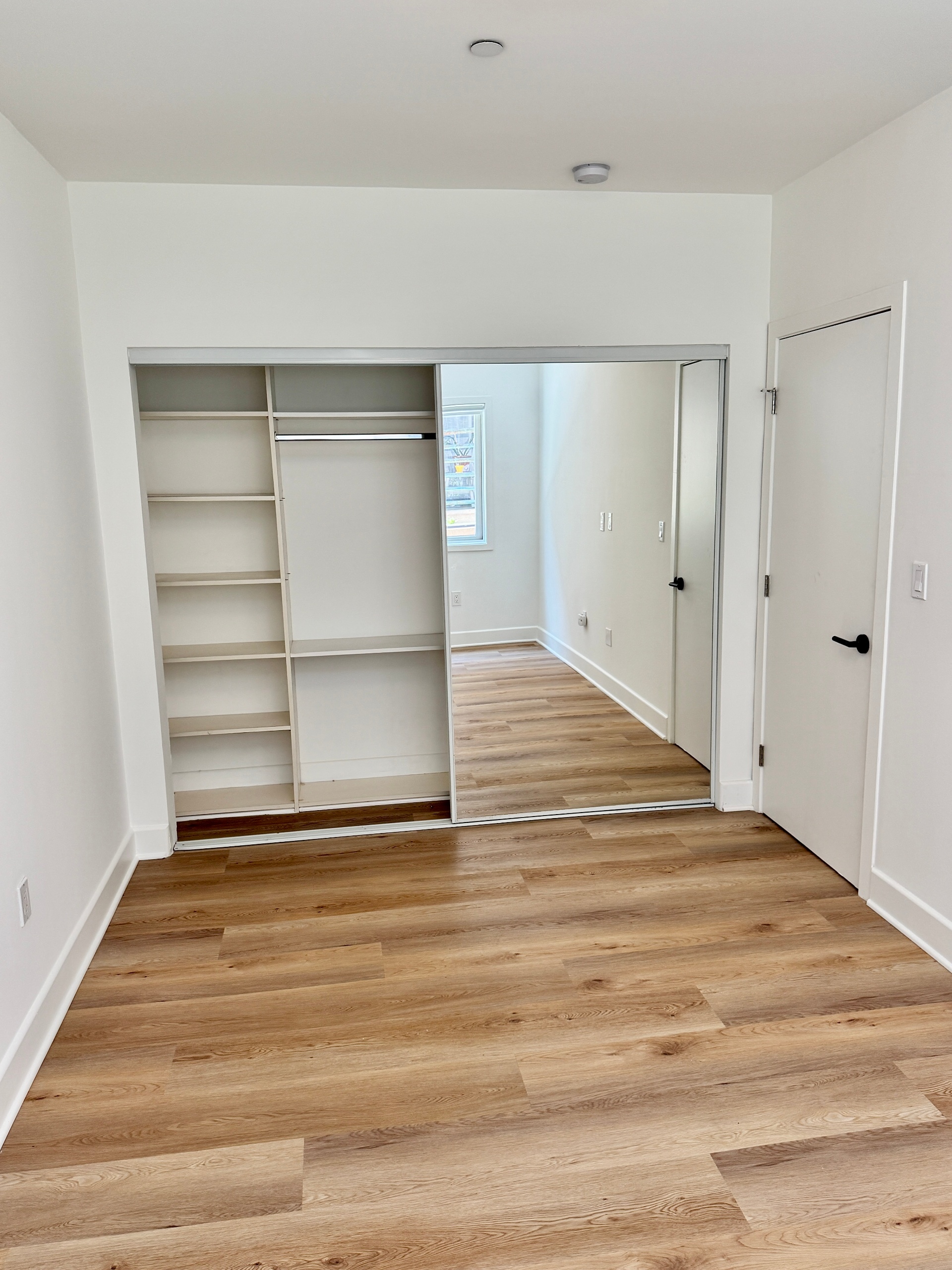 3 bedroom apartment with balcony, pet friendly in 8833 Cynthia St, Unit 22 West Hollywood, CA 90069 — photo 15