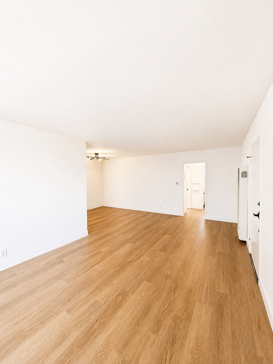 1 bedroom apartment with balcony, pet friendly in 8520 Sherwood Dr, Unit 3 West Hollywood, CA 90069 — photo 10