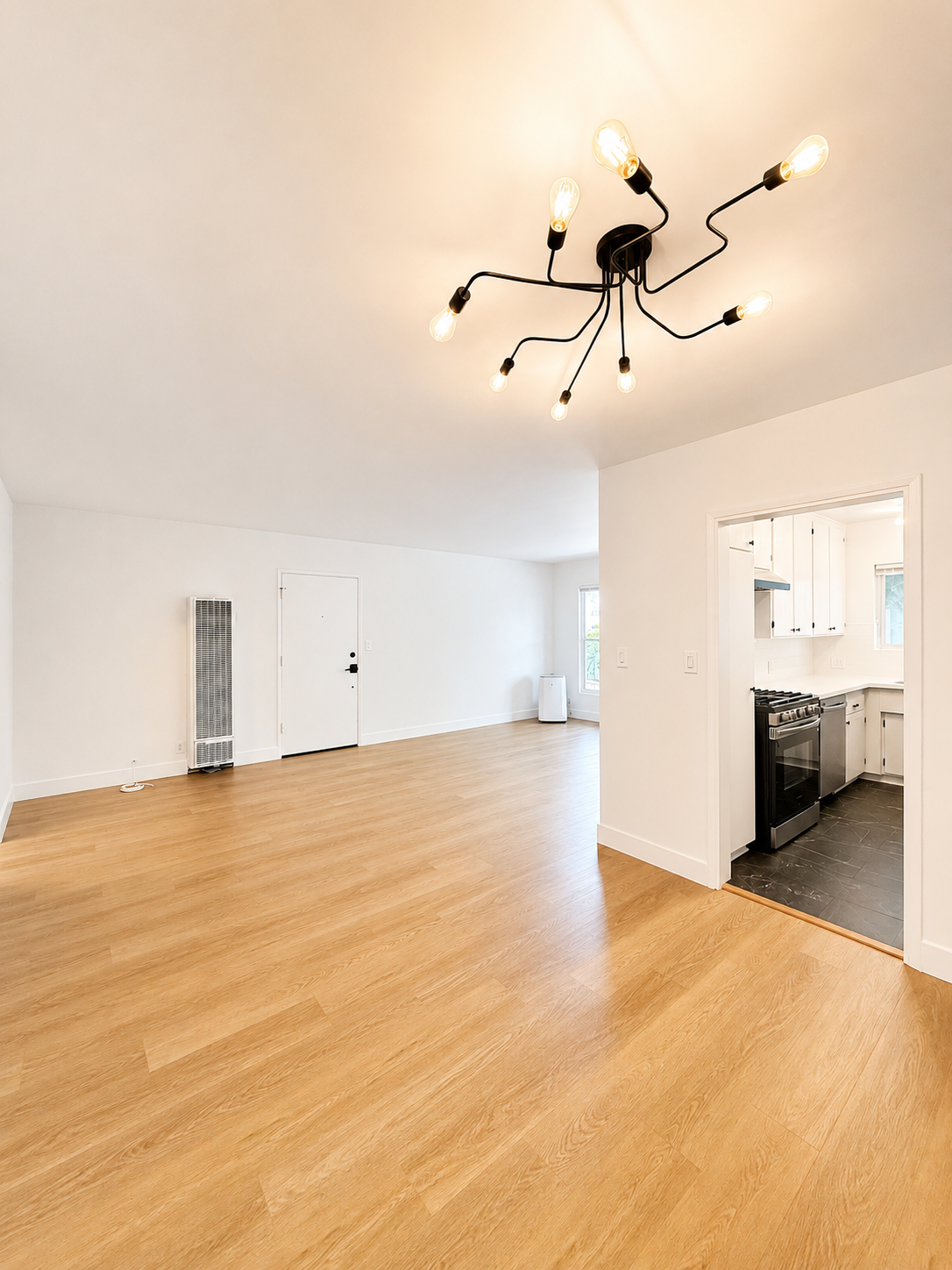 1 bedroom apartment with balcony, pet friendly in 8520 Sherwood Dr, Unit 3 West Hollywood, CA 90069 — photo 11
