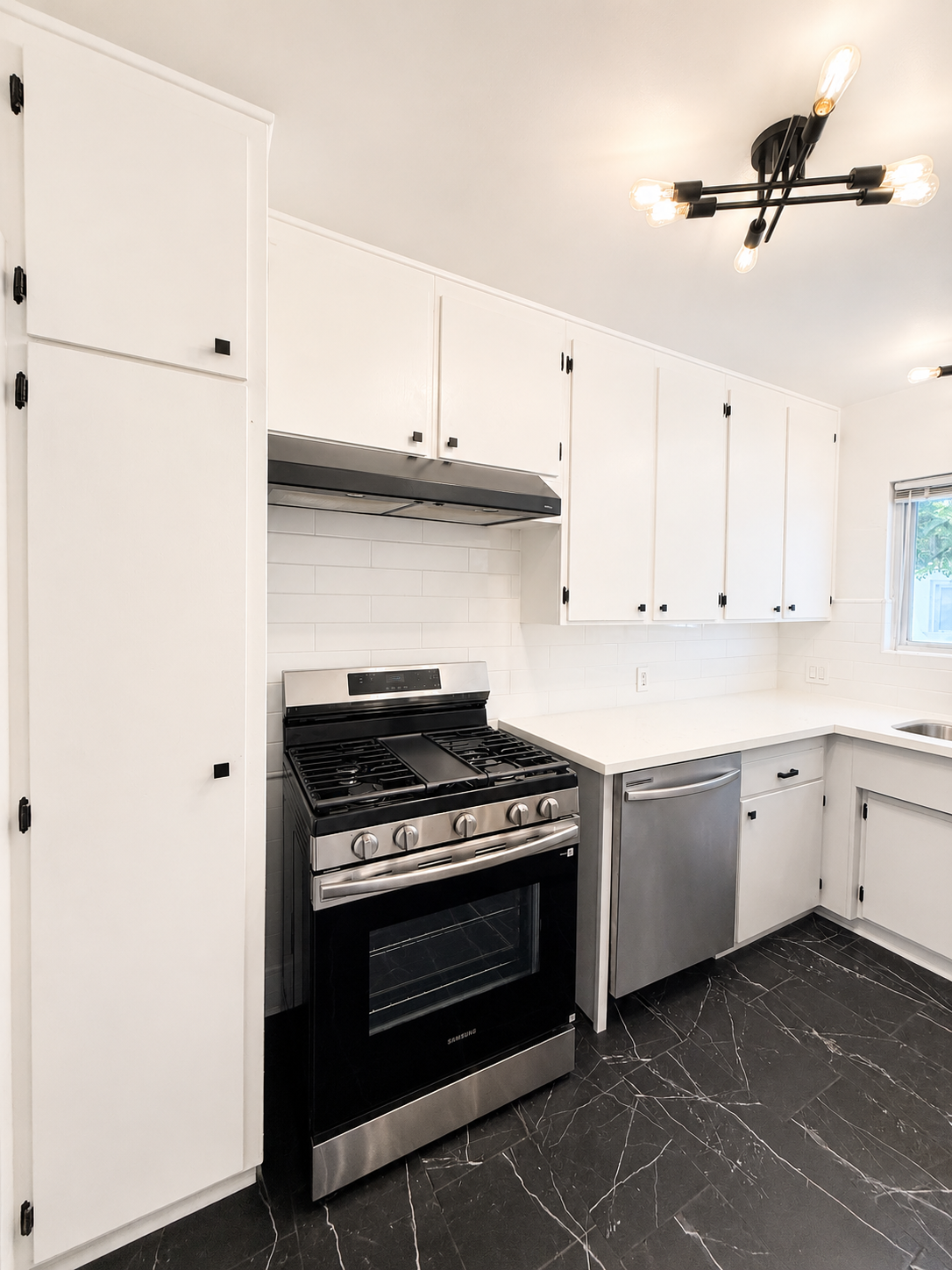 1 bedroom apartment with balcony, pet friendly in 8520 Sherwood Dr, Unit 3 West Hollywood, CA 90069 — photo 6