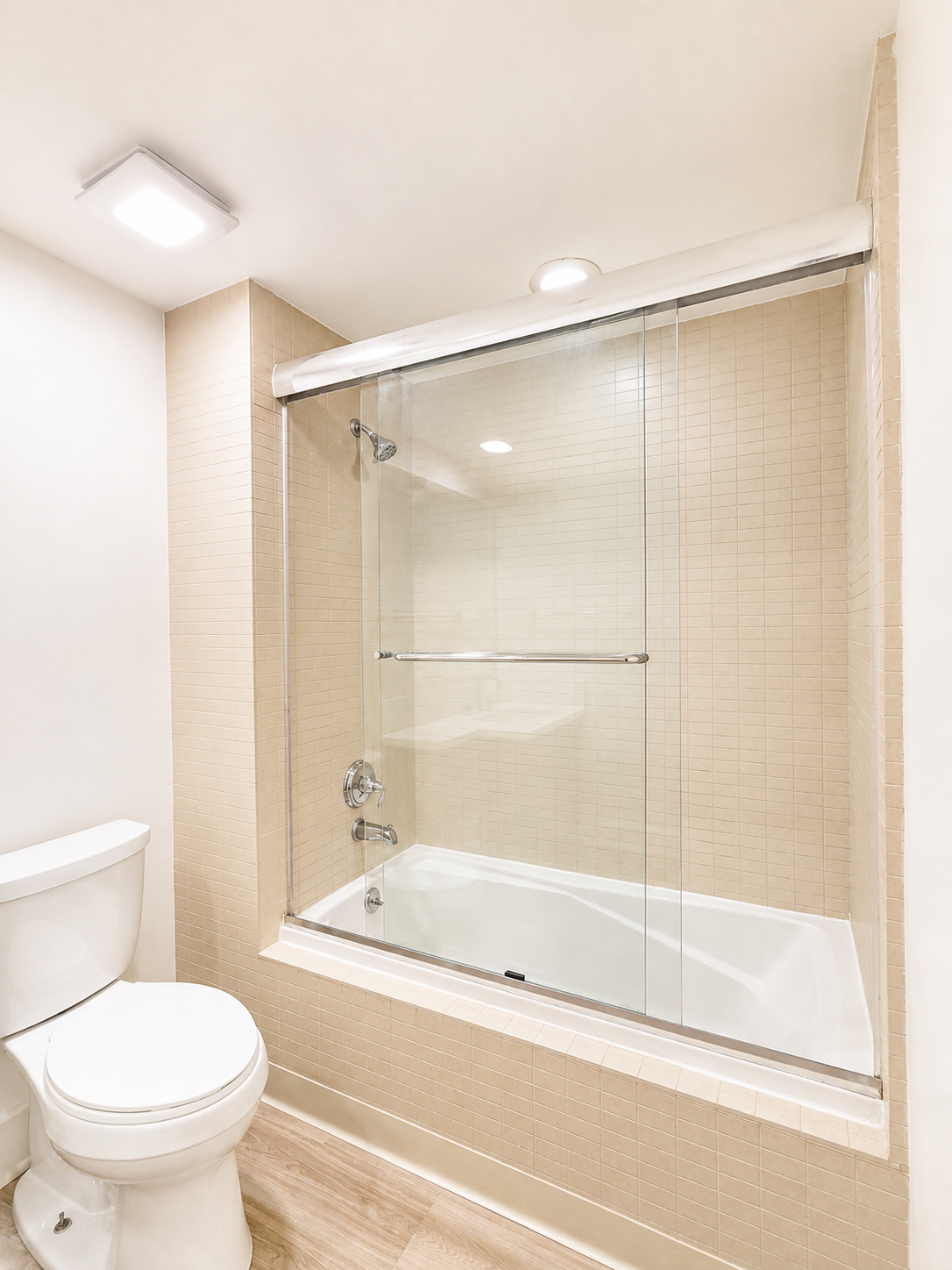 2 bedroom apartment with balcony and pool, pet friendly in 11011 Huston St, Unit 308 Los Angeles, CA 91601 — photo 7