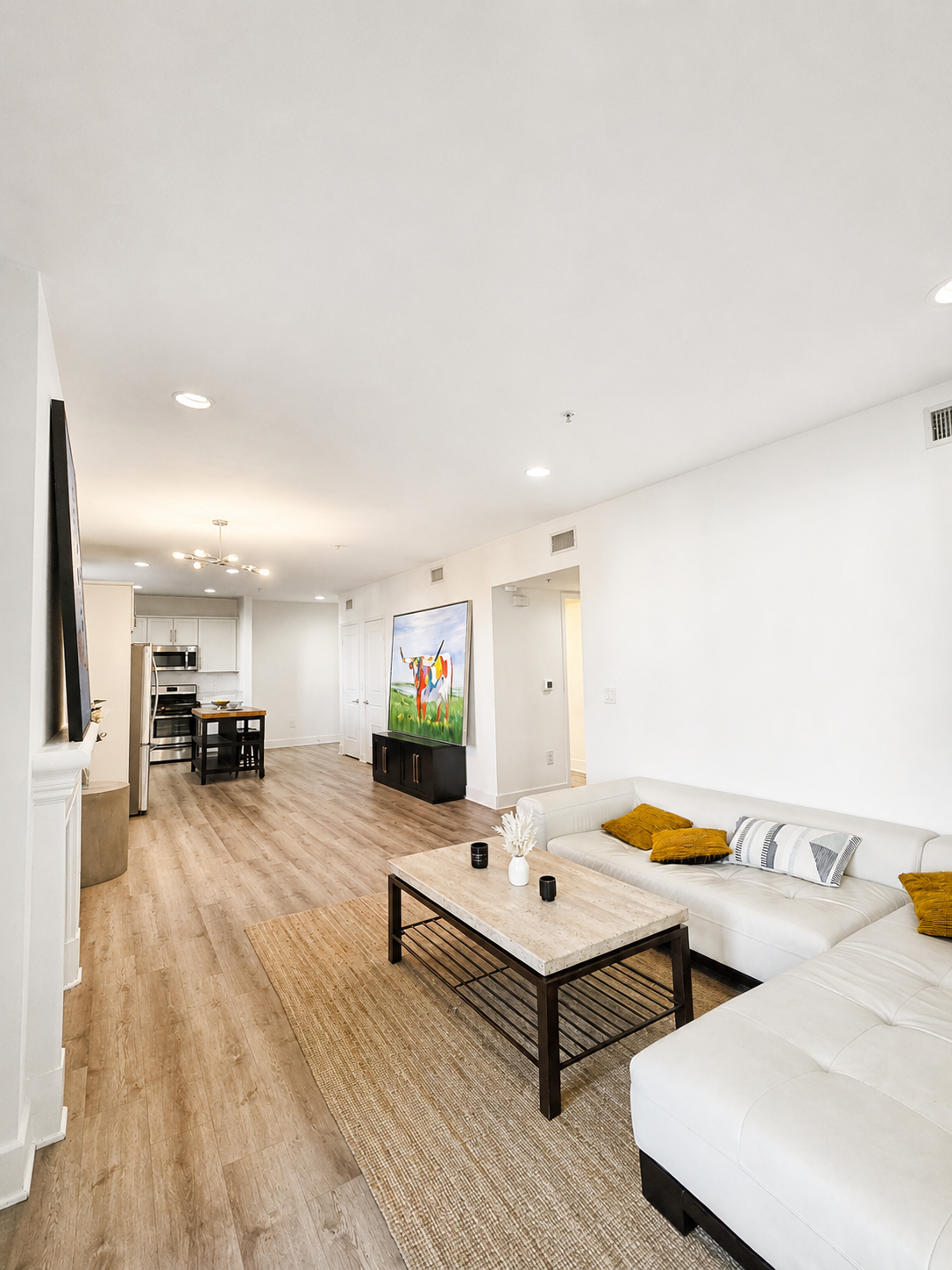2 bedroom apartment with balcony and gym, pet friendly in 11011 Huston St, Unit 105 Los Angeles, CA 91601 — photo 4
