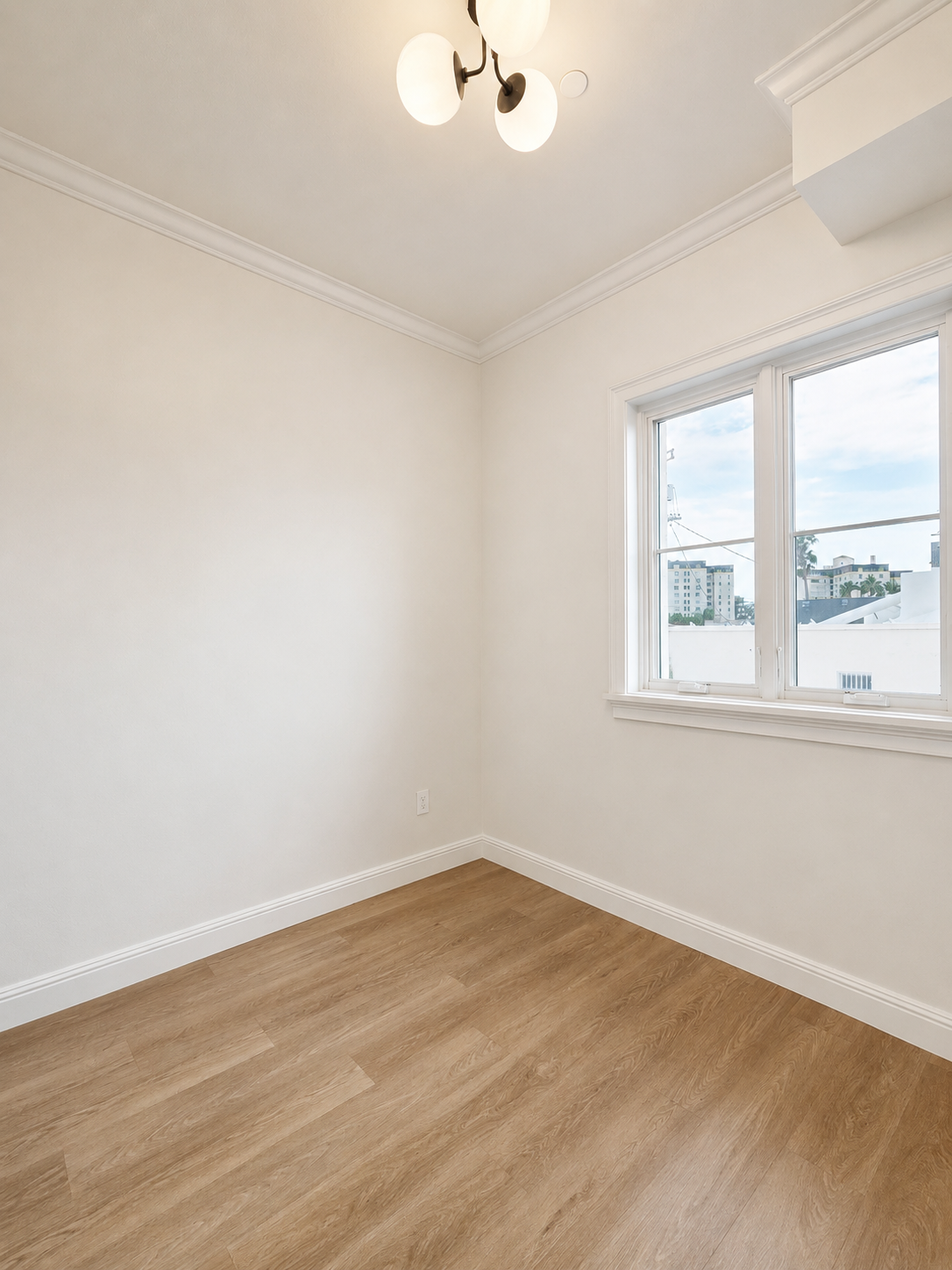 1 bedroom apartment, pet friendly in 5768 W 3rd St, Unit 203 Los Angeles, CA 90036 — photo 4