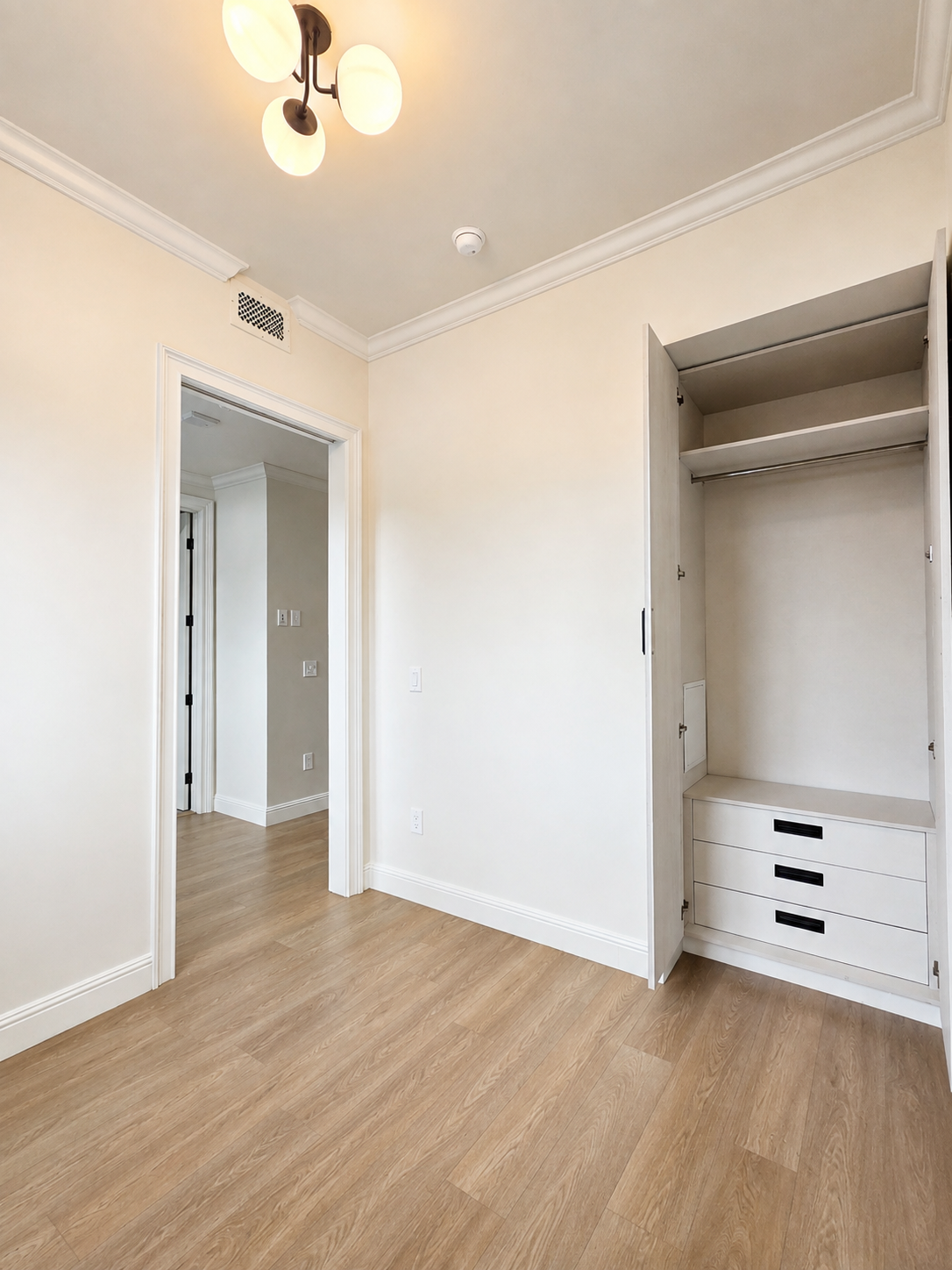 1 bedroom apartment, pet friendly in 5768 W 3rd St, Unit 203 Los Angeles, CA 90036 — photo 13