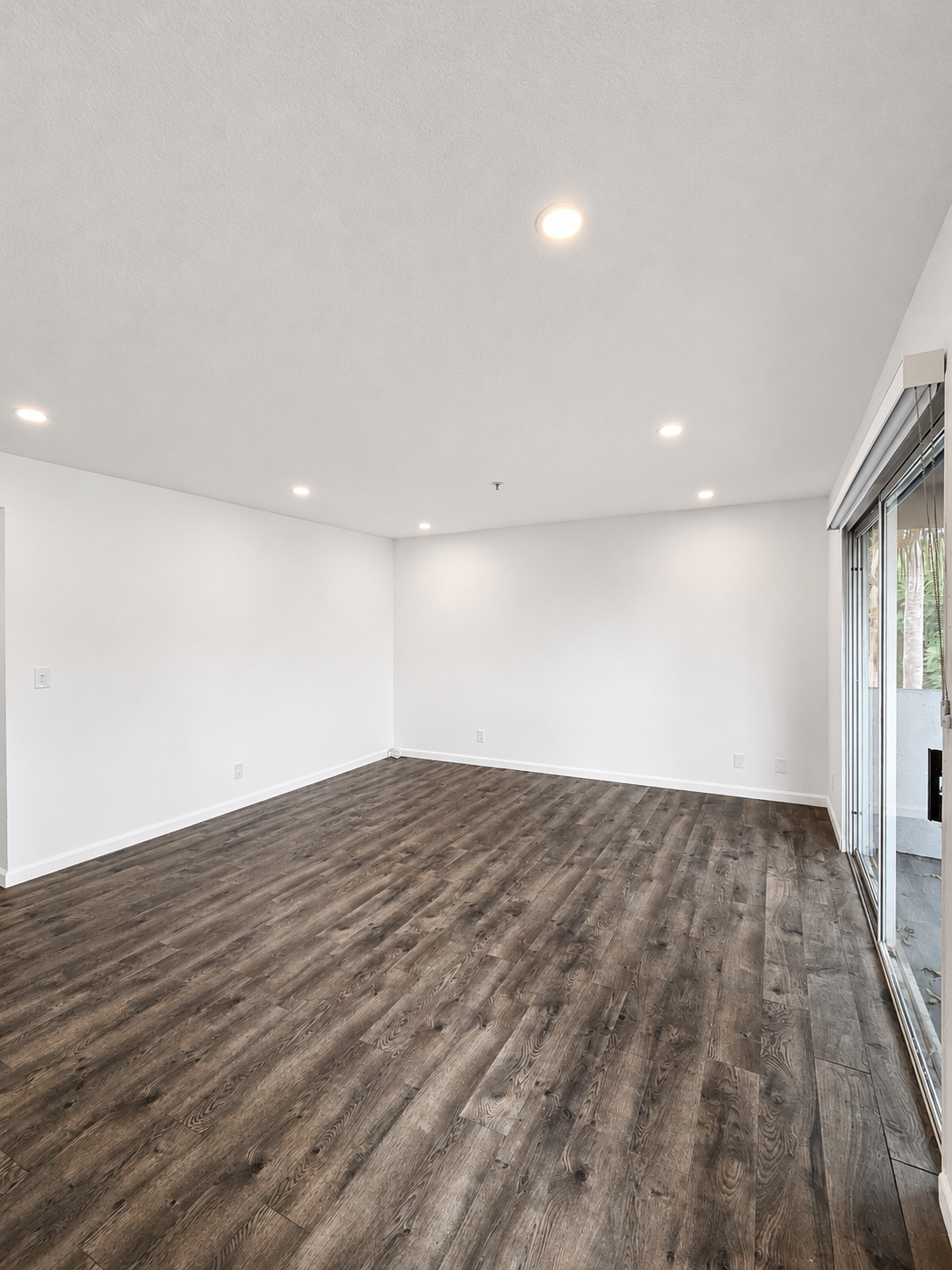 3 bedroom apartment with balcony, pet friendly in 11041 Hesby St, Unit 216 Los Angeles, CA 91601 — photo 11