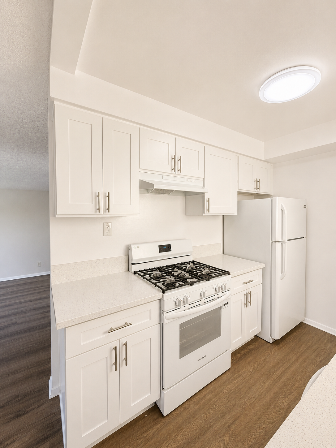 1 bedroom apartment with balcony, pet friendly in 1027 N Ogden Dr, Unit 6 West Hollywood, CA 90046 — photo 5