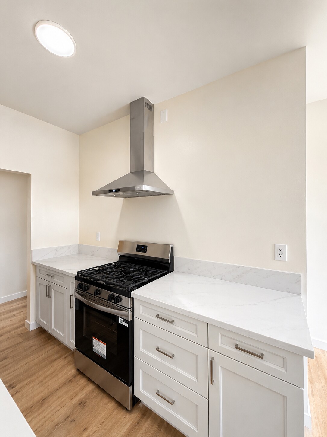 1 bedroom apartment, pet friendly in 840 6th St, Unit 8 Los Angeles, CA 90017 β photo 5