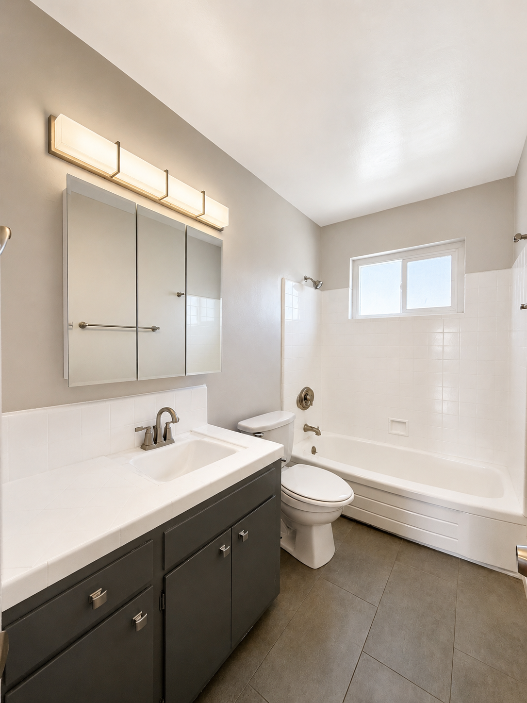 1 bedroom apartment, pet friendly in 7741 Romaine St, Unit 9 West Hollywood, CA 90046 — photo 7