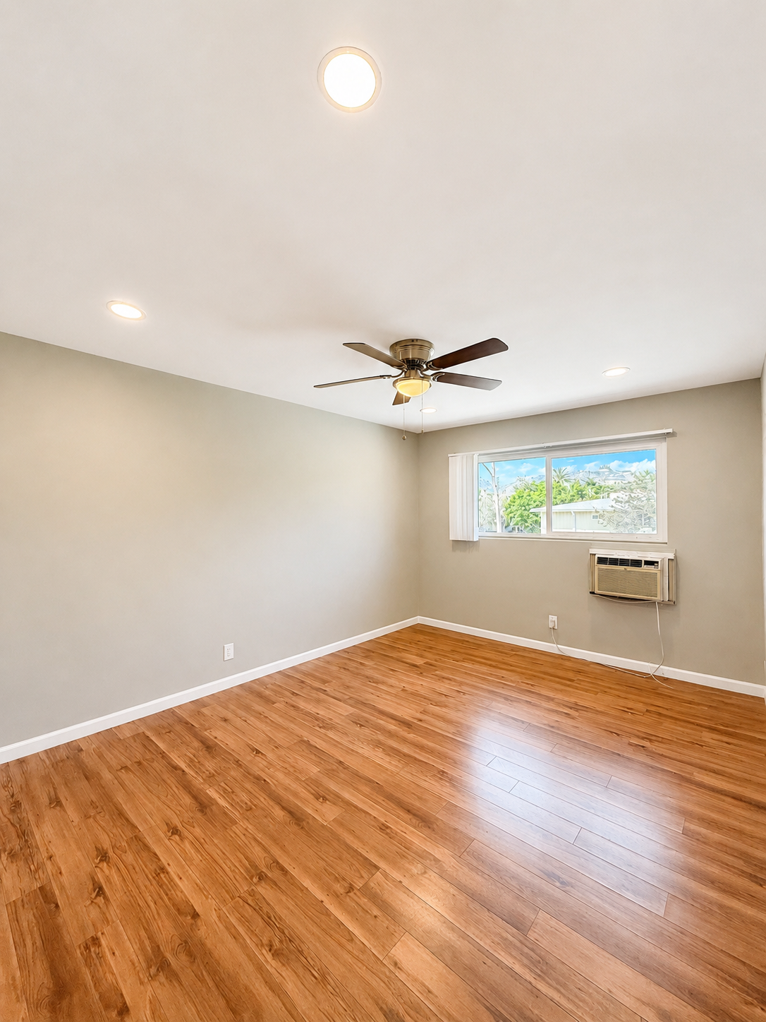 1 bedroom apartment, pet friendly in 7741 Romaine St, Unit 9 West Hollywood, CA 90046 — photo 4