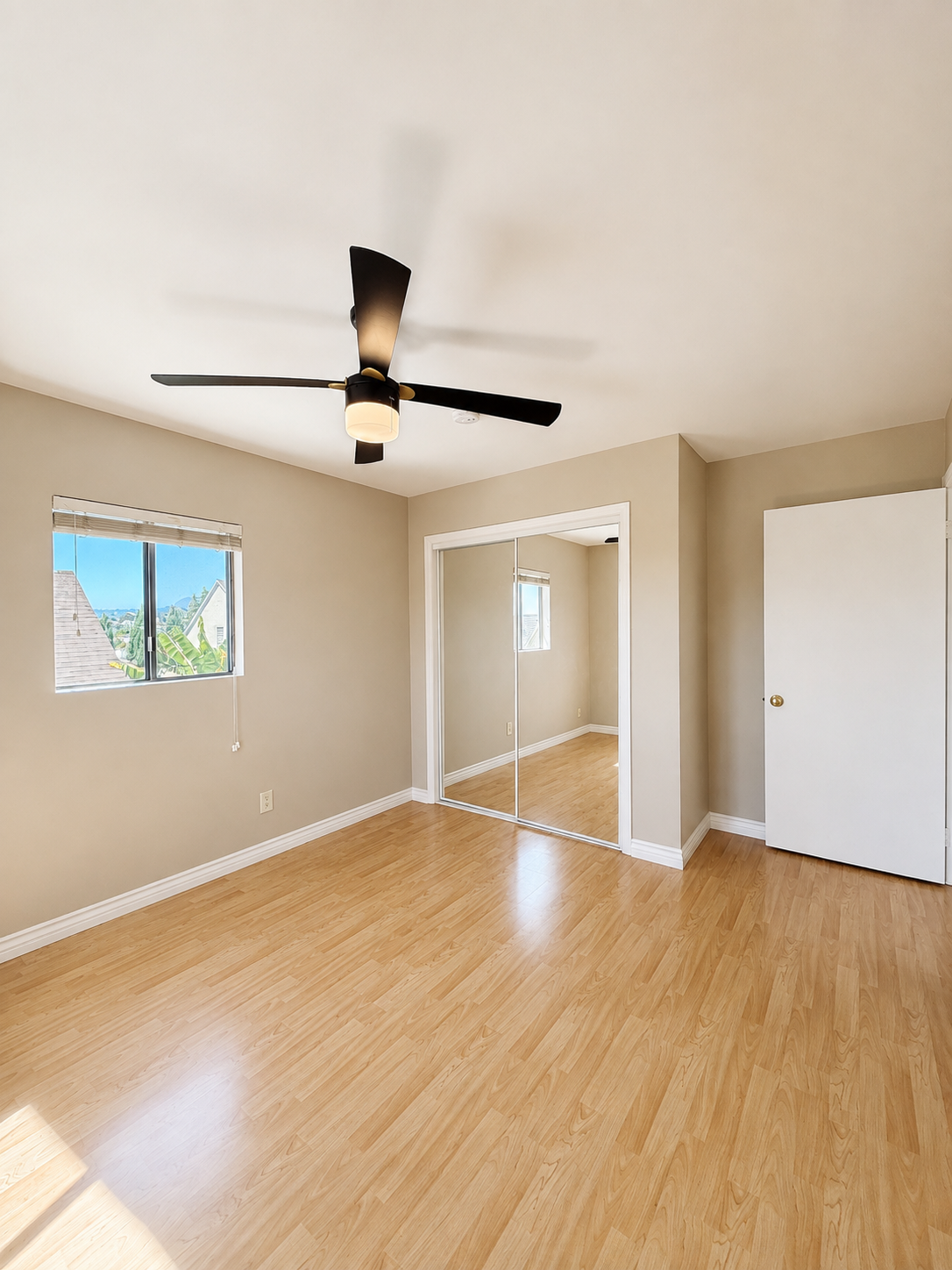 2 bedroom apartment, pet friendly in 2711 Bellevue Ave, Unit 5 Los Angeles, CA 90026 — photo 13