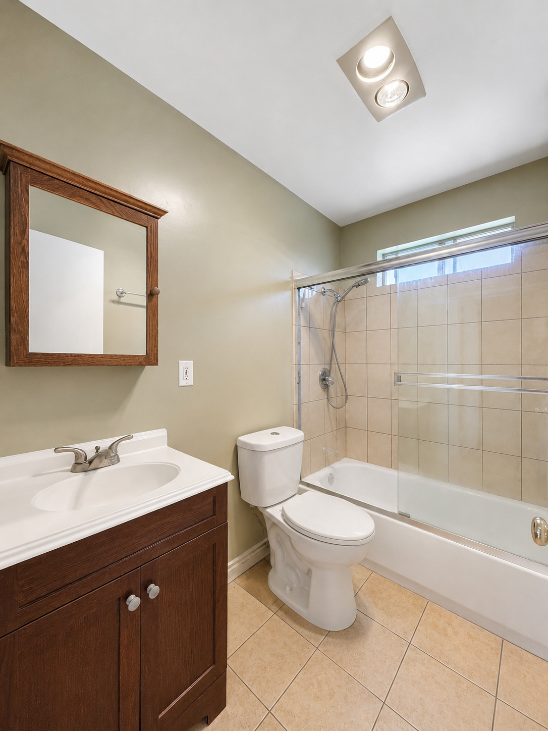 2 bedroom apartment, pet friendly in 2711 Bellevue Ave, Unit 5 Los Angeles, CA 90026 — photo 7