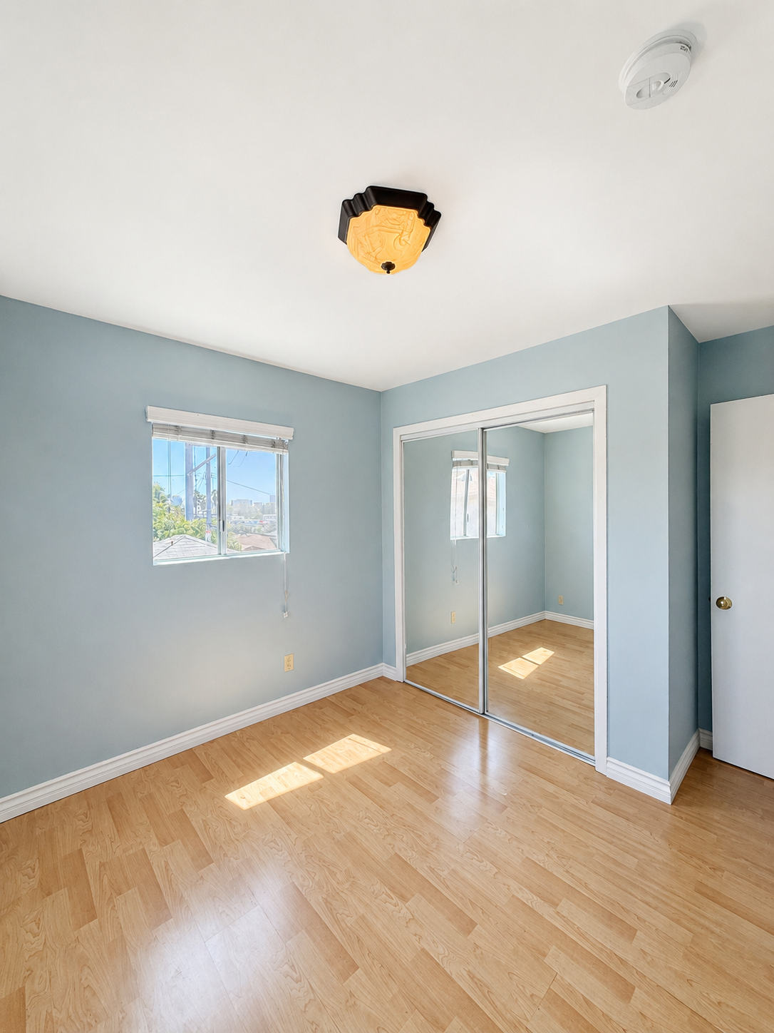2 bedroom apartment, pet friendly in 2711 Bellevue Ave, Unit 5 Los Angeles, CA 90026 — photo 14