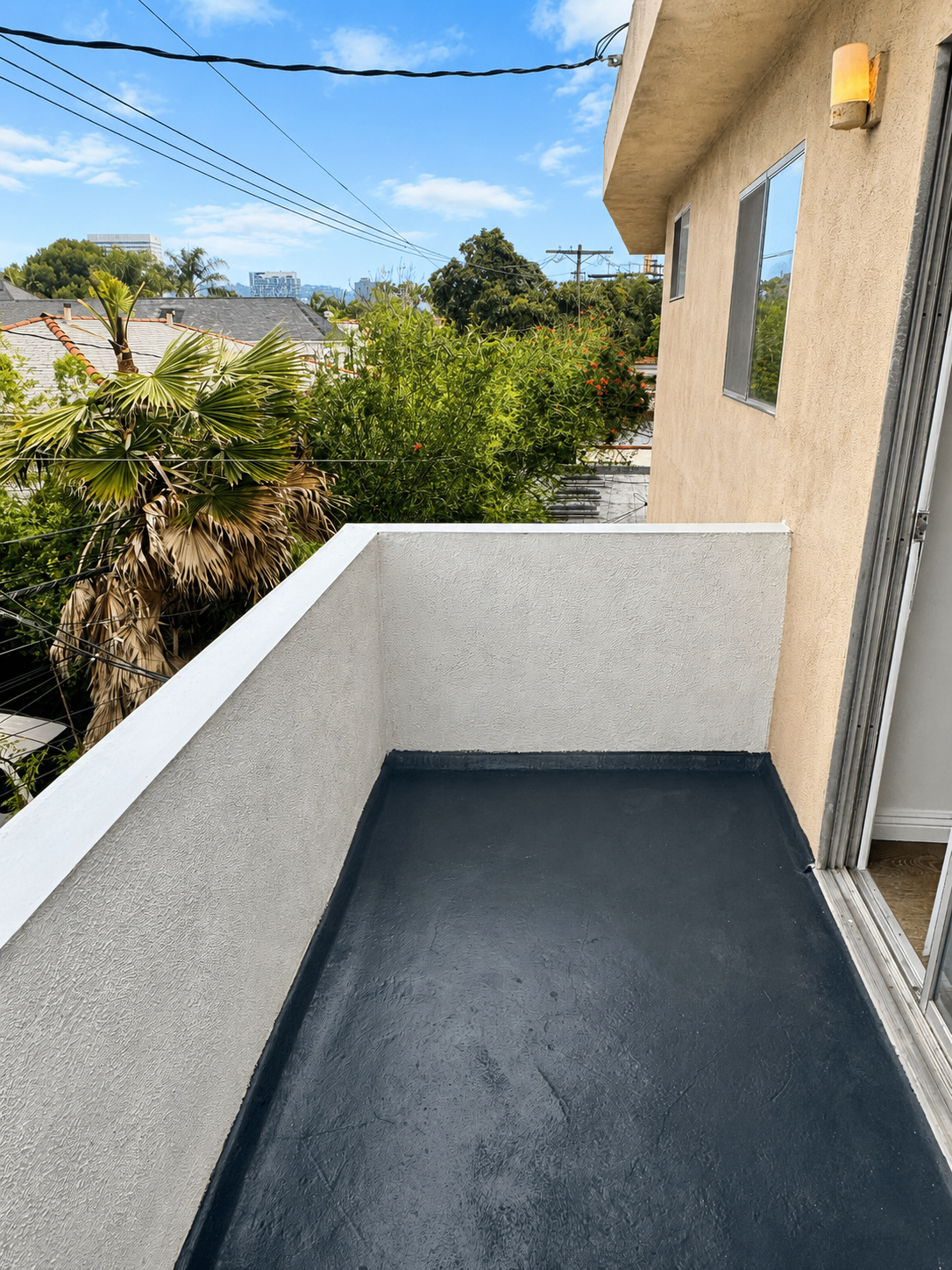 2 bedroom apartment with balcony, pet friendly in 1217 S Ogden Dr, Unit 8 Los Angeles, CA 90019 — photo 15