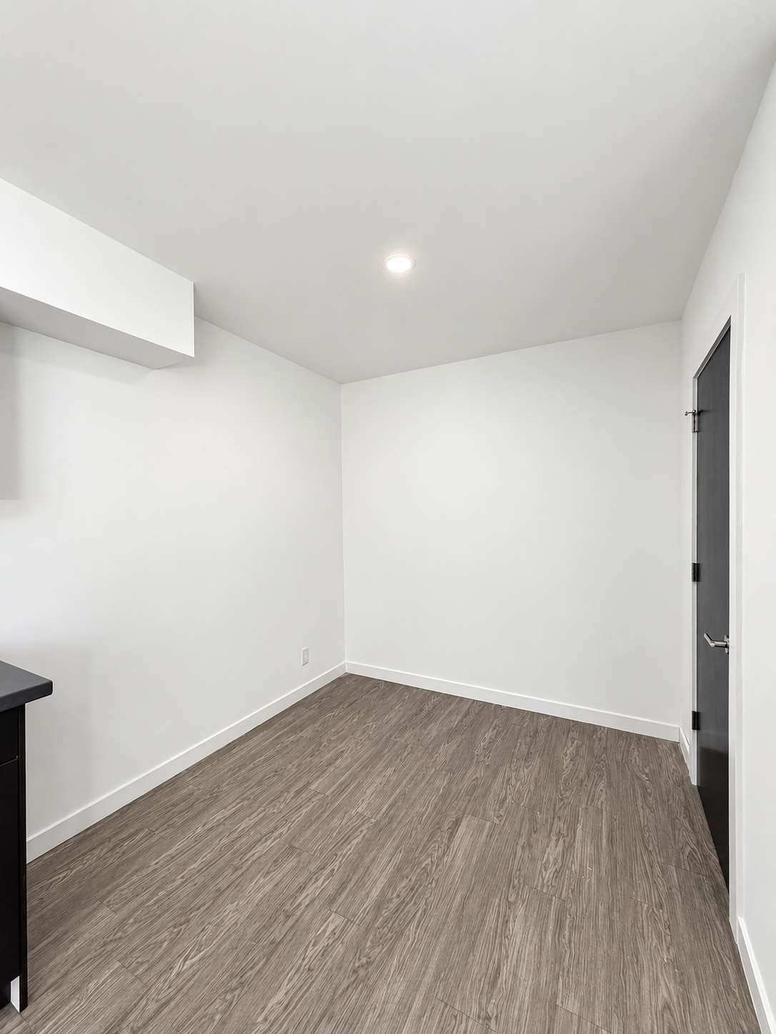 1 bedroom apartment with pool, pet friendly in 7224 Hillside Ave, Unit 7 Los Angeles, CA 90046 — photo 11