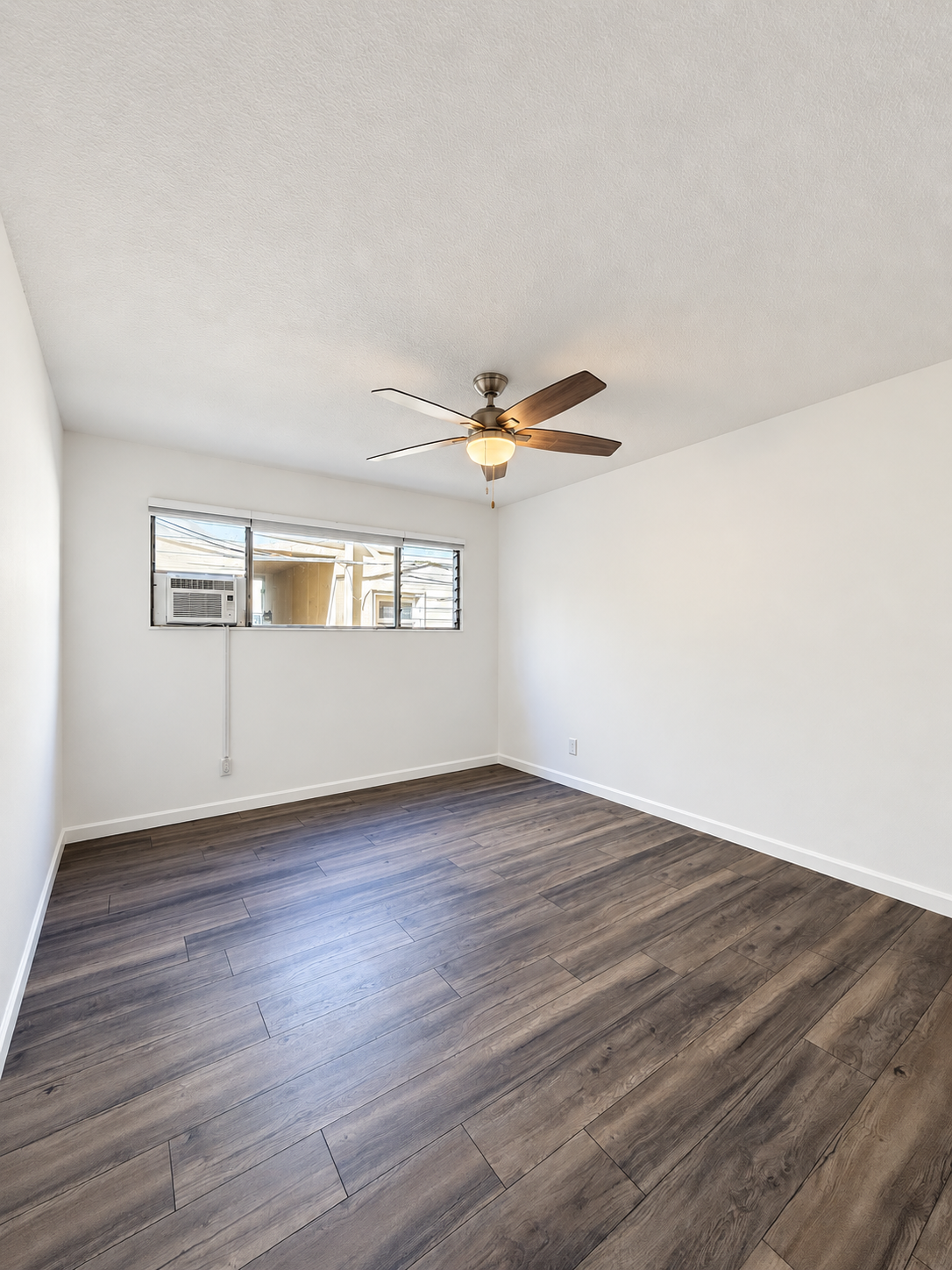 1 bedroom apartment with pool, pet friendly in 1845 Canyon Dr, Unit 7 Los Angeles, CA 90028 — photo 11