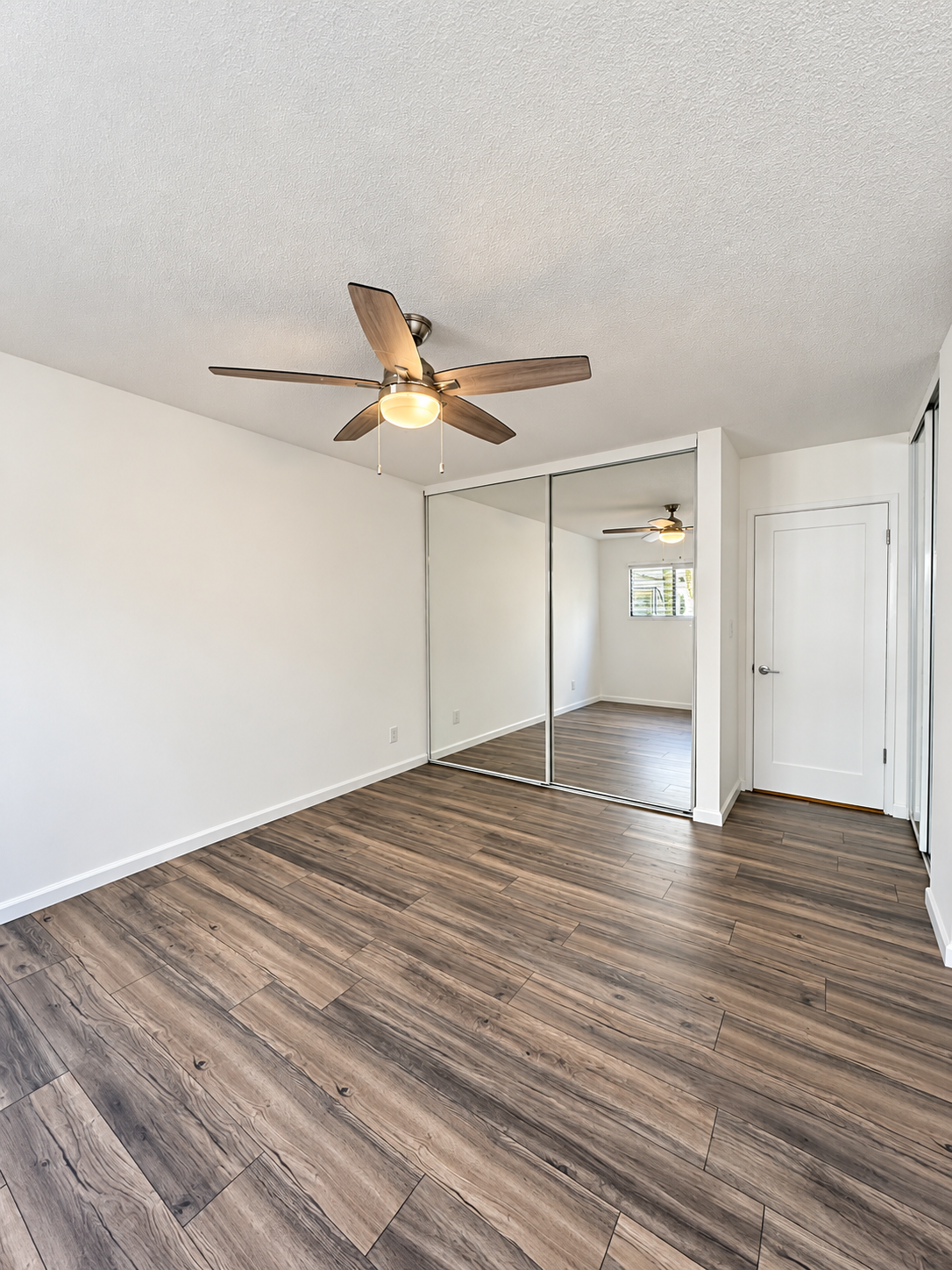1 bedroom apartment with pool, pet friendly in 1845 Canyon Dr, Unit 7 Los Angeles, CA 90028 — photo 12